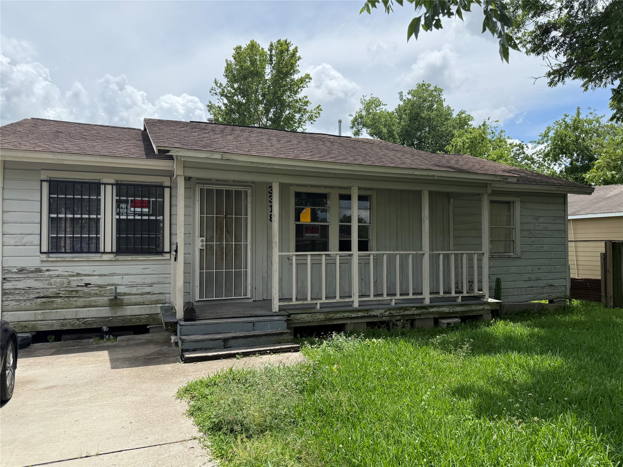 3318 Mooney Road Property Photo 1