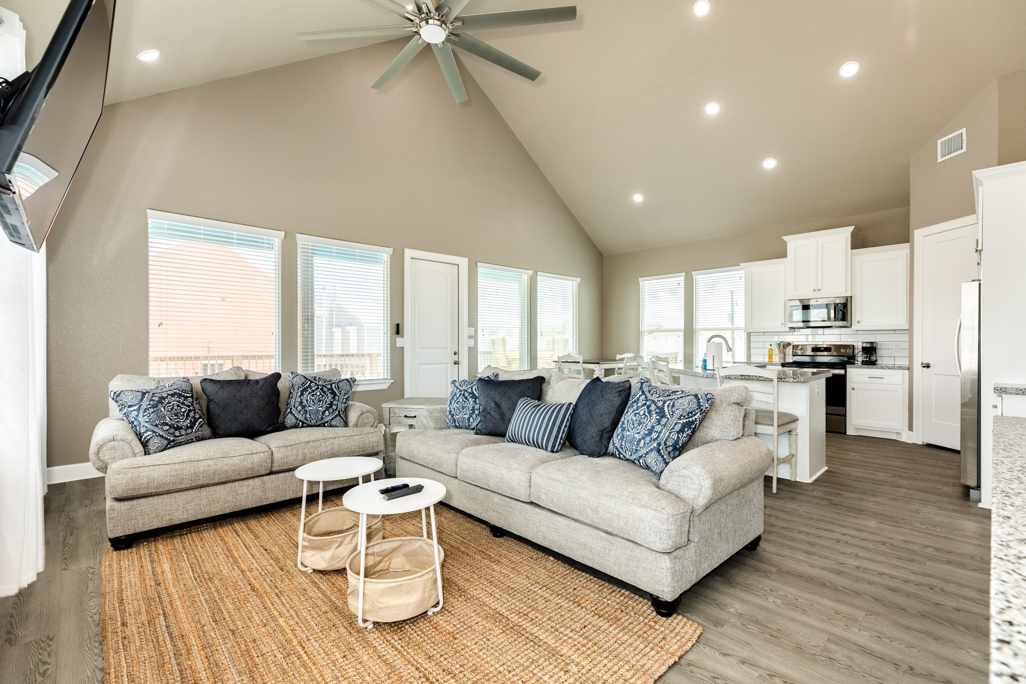 4824 Bluewater Property Photo 9