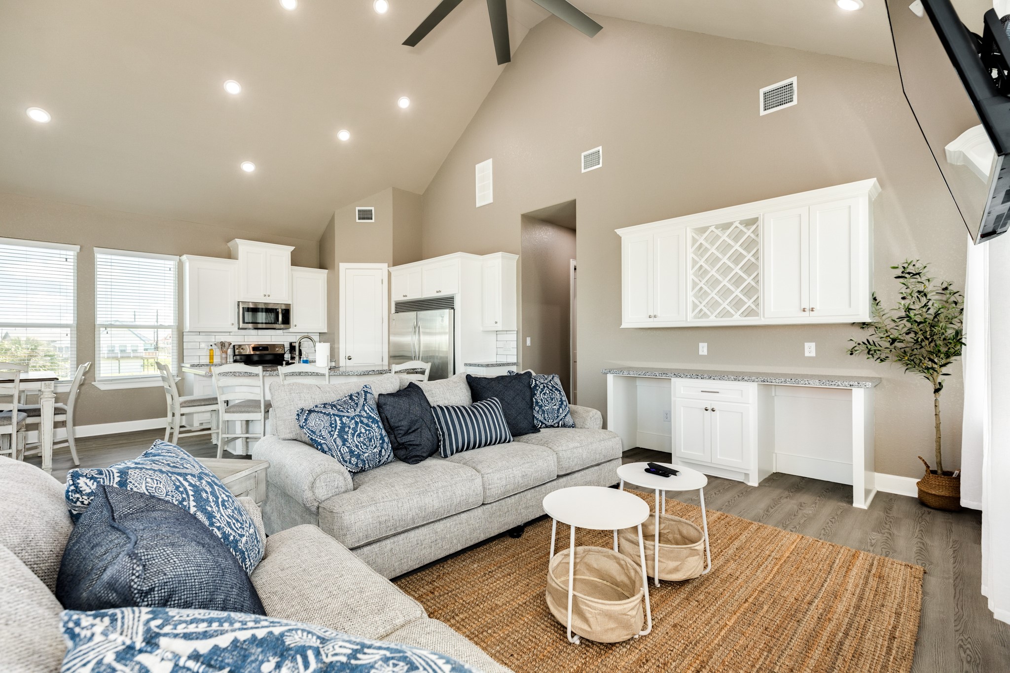 4824 Bluewater Property Photo 10