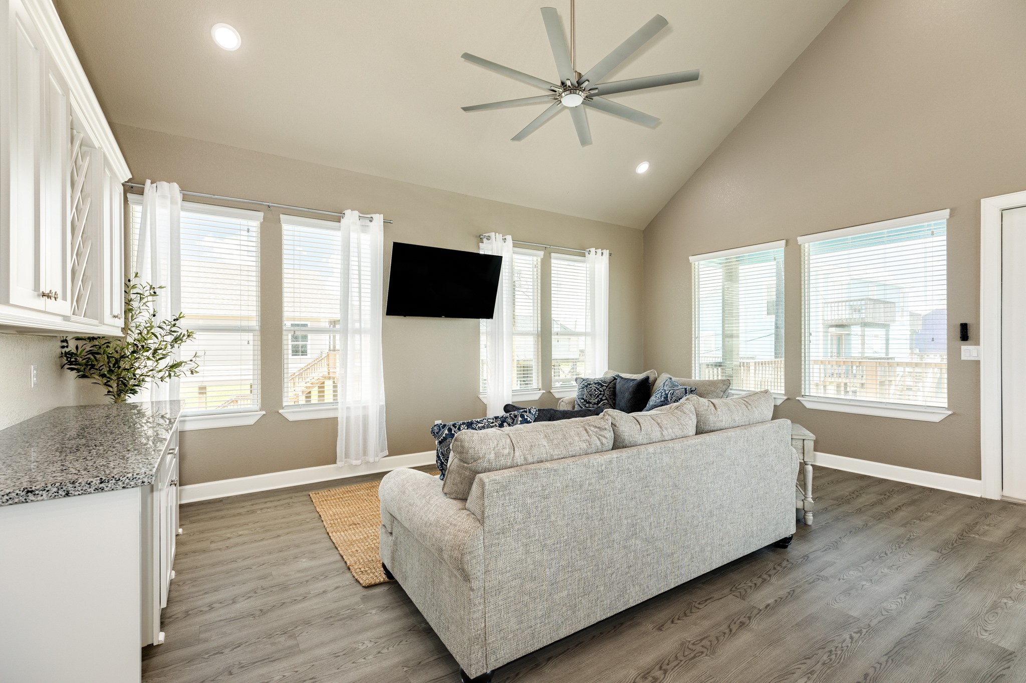 4824 Bluewater Property Photo 11