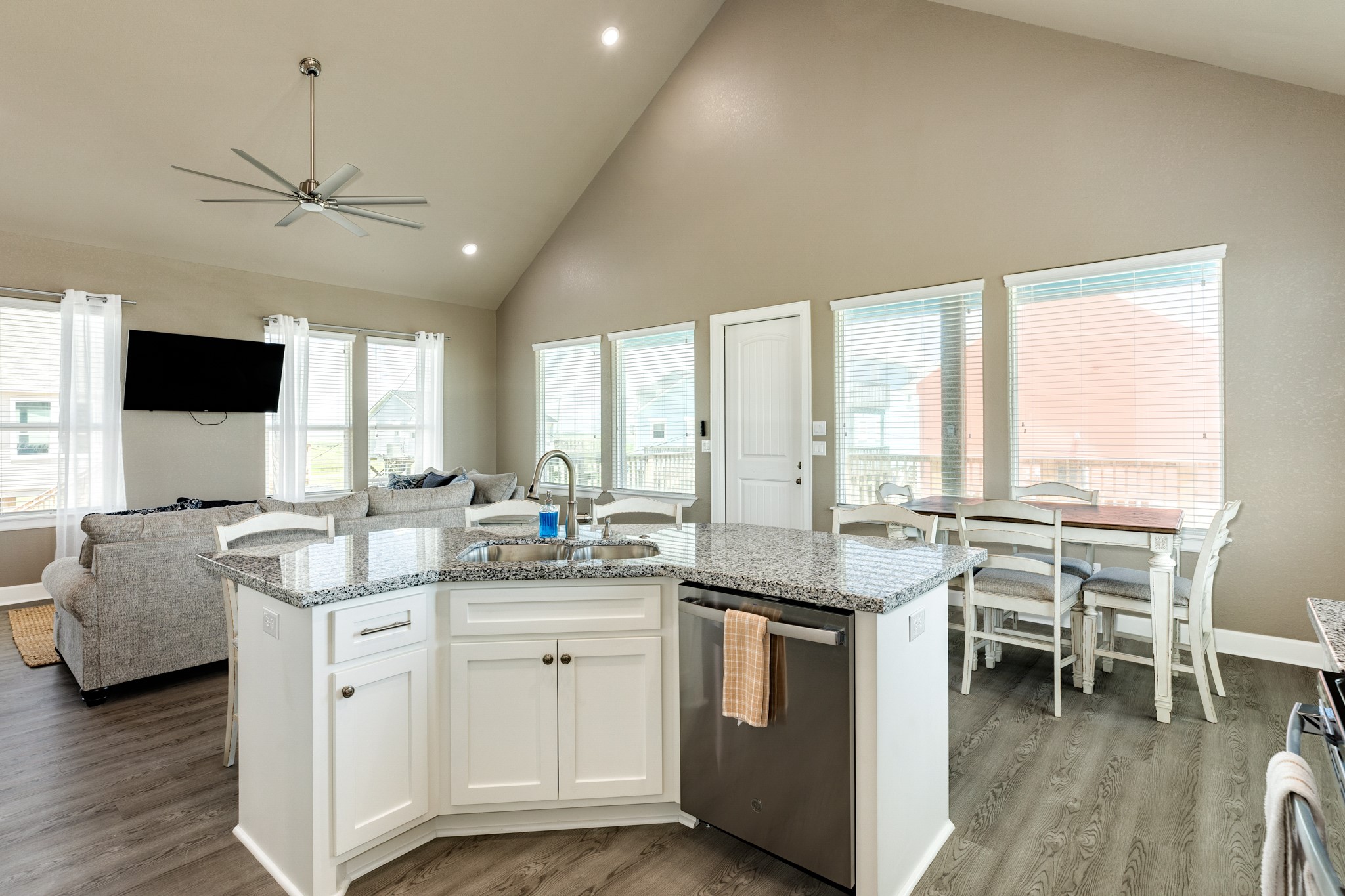 4824 Bluewater Property Photo 17