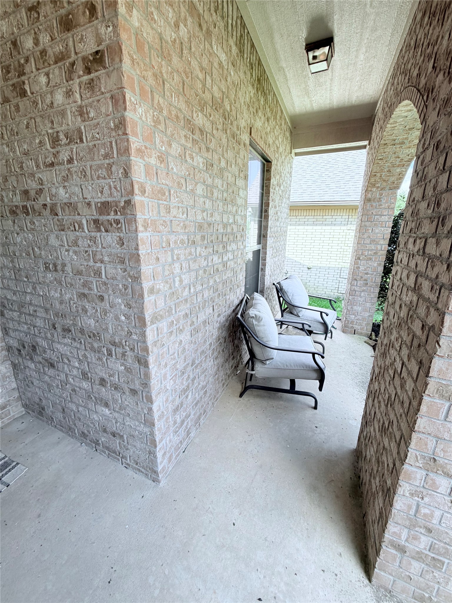 1721 Round Oak Lane Property Photo 4
