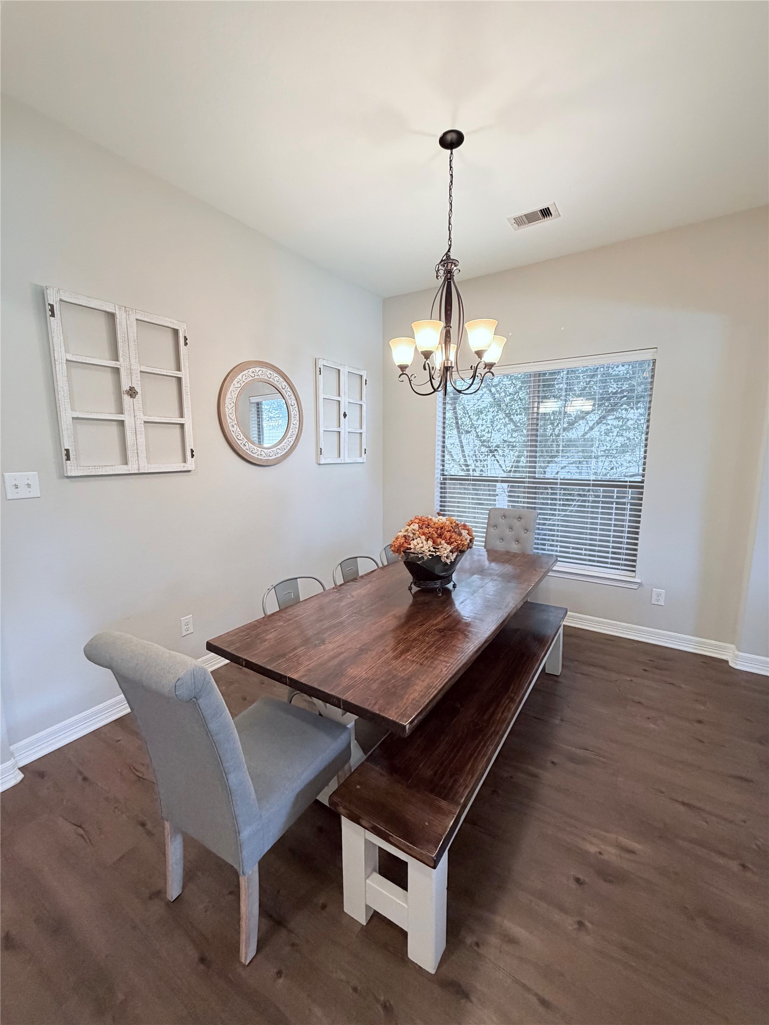 1721 Round Oak Lane Property Photo 12