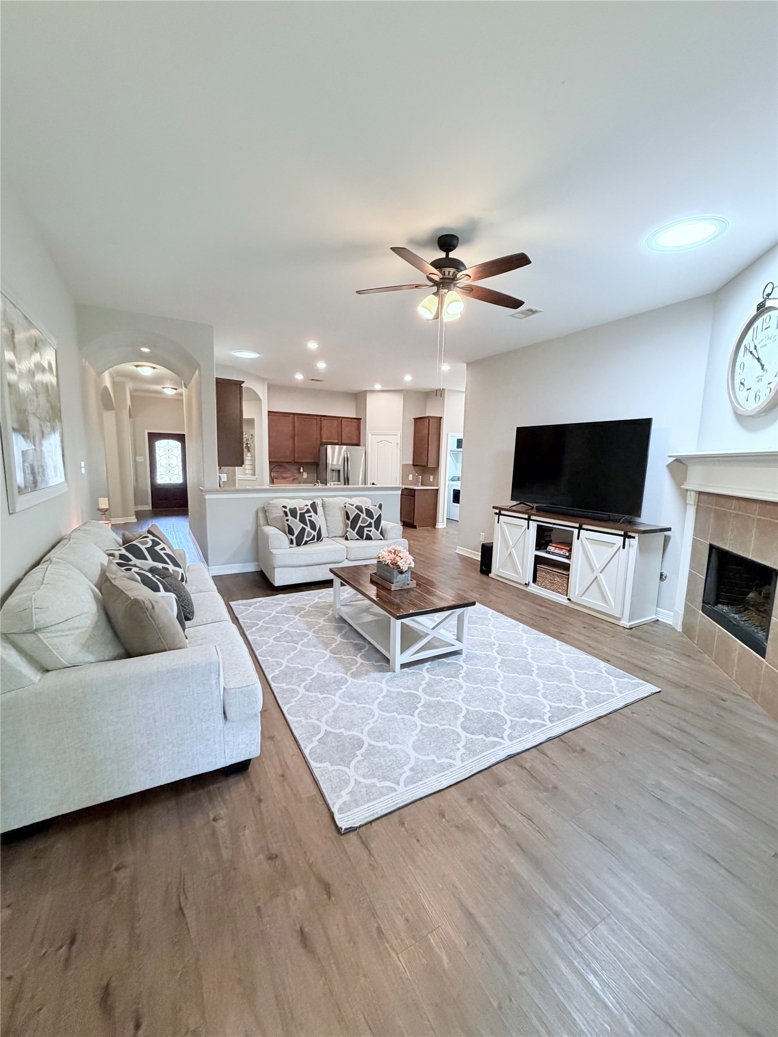 1721 Round Oak Lane Property Photo 16