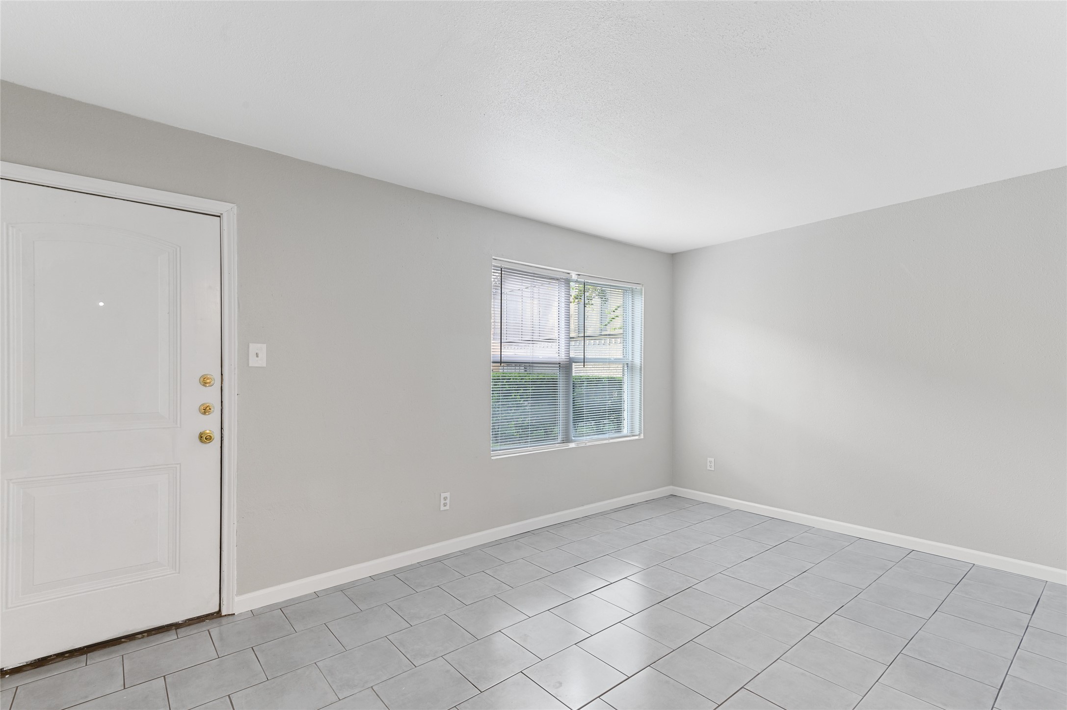 1701 Upland Drive 198 Property Photo 2