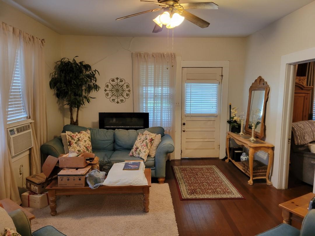 619 Bismark Street Property Photo 12