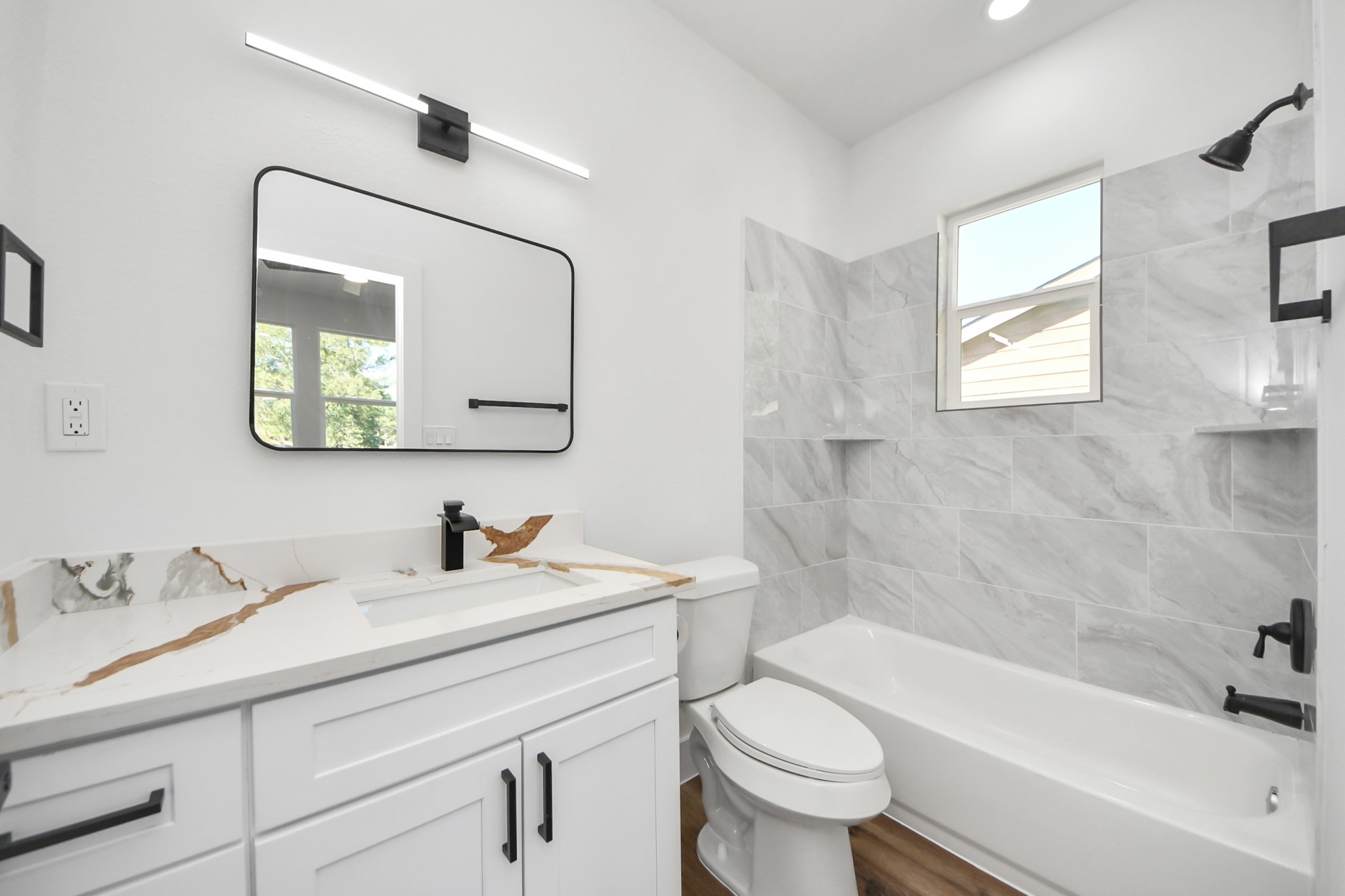 22 Presidio Property Photo 35