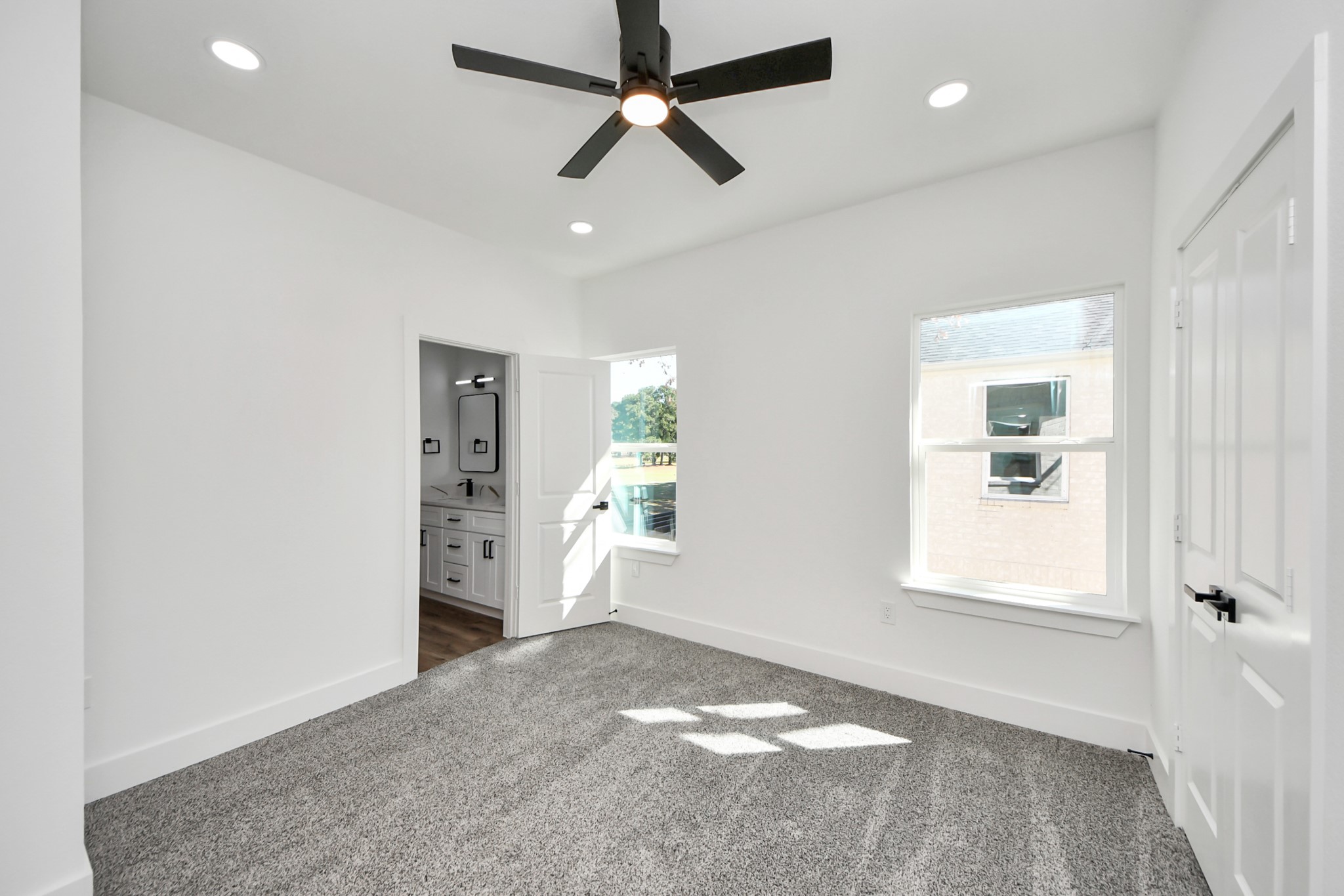 22 Presidio Property Photo 39