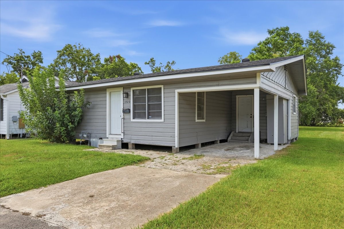 1920 May Street Property Photo 1