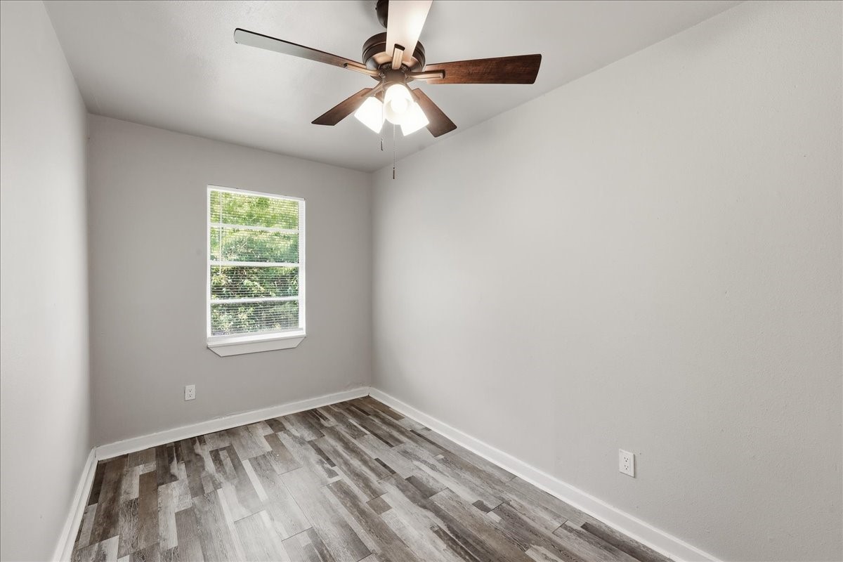 1920 May Street Property Photo 12