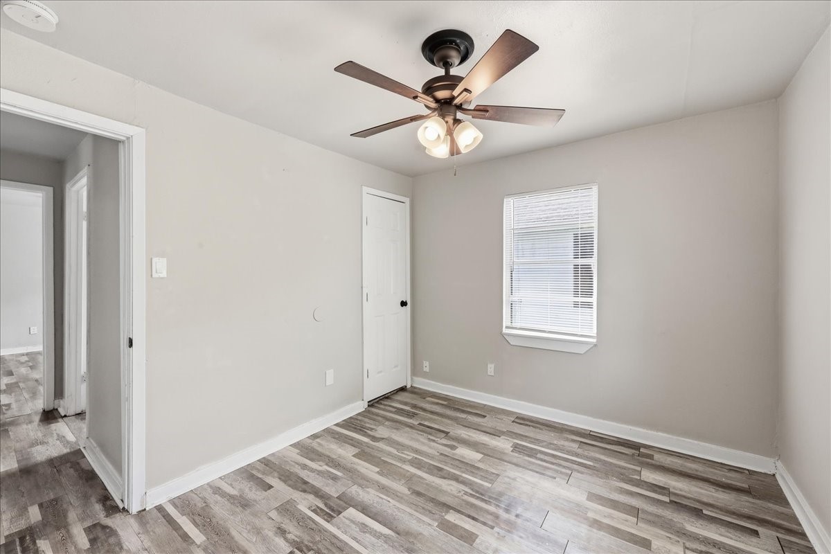 1920 May Street Property Photo 15