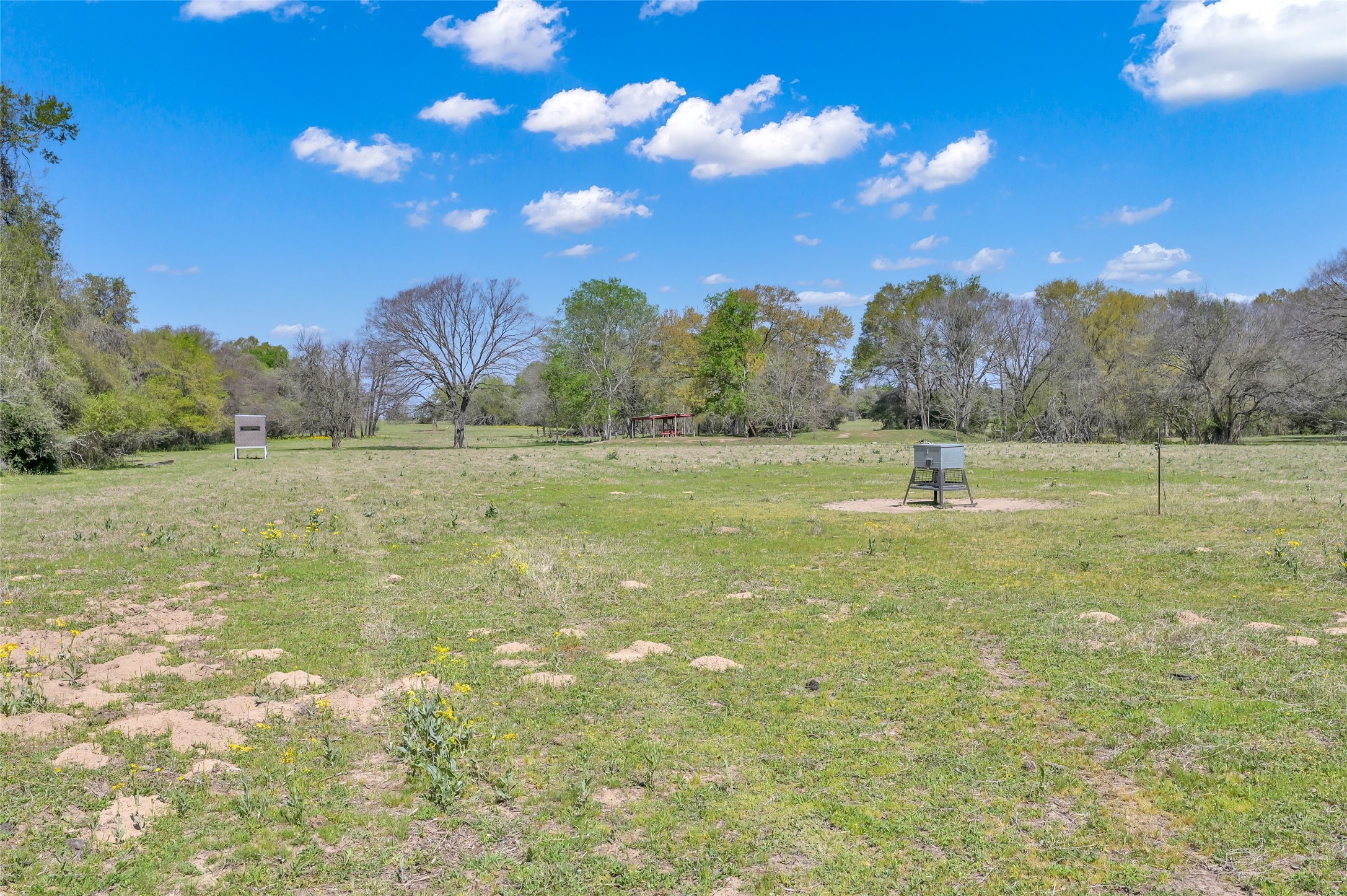 1111 S Hickory Loop Property Photo 6