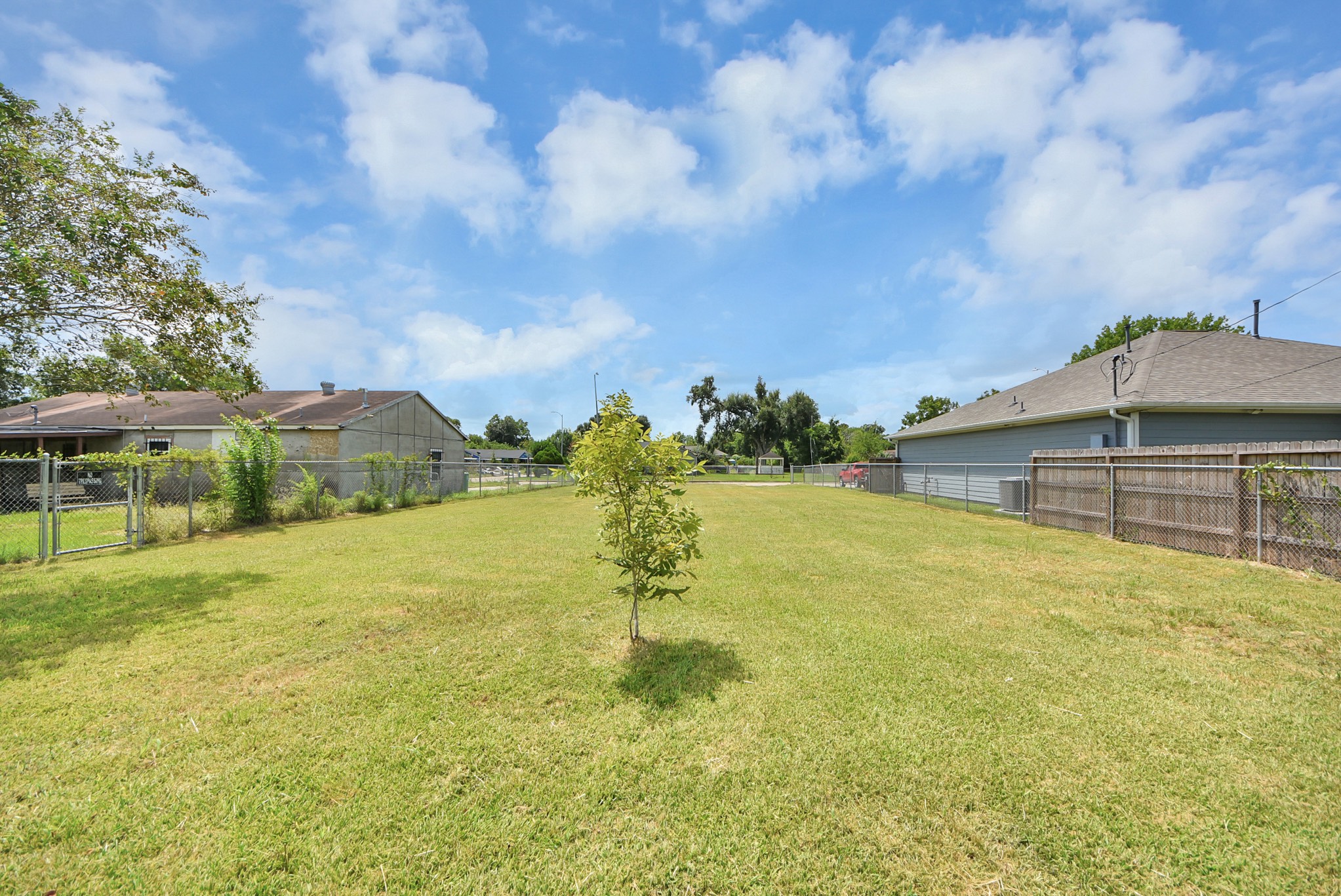 5743 Rue Street Property Photo 6