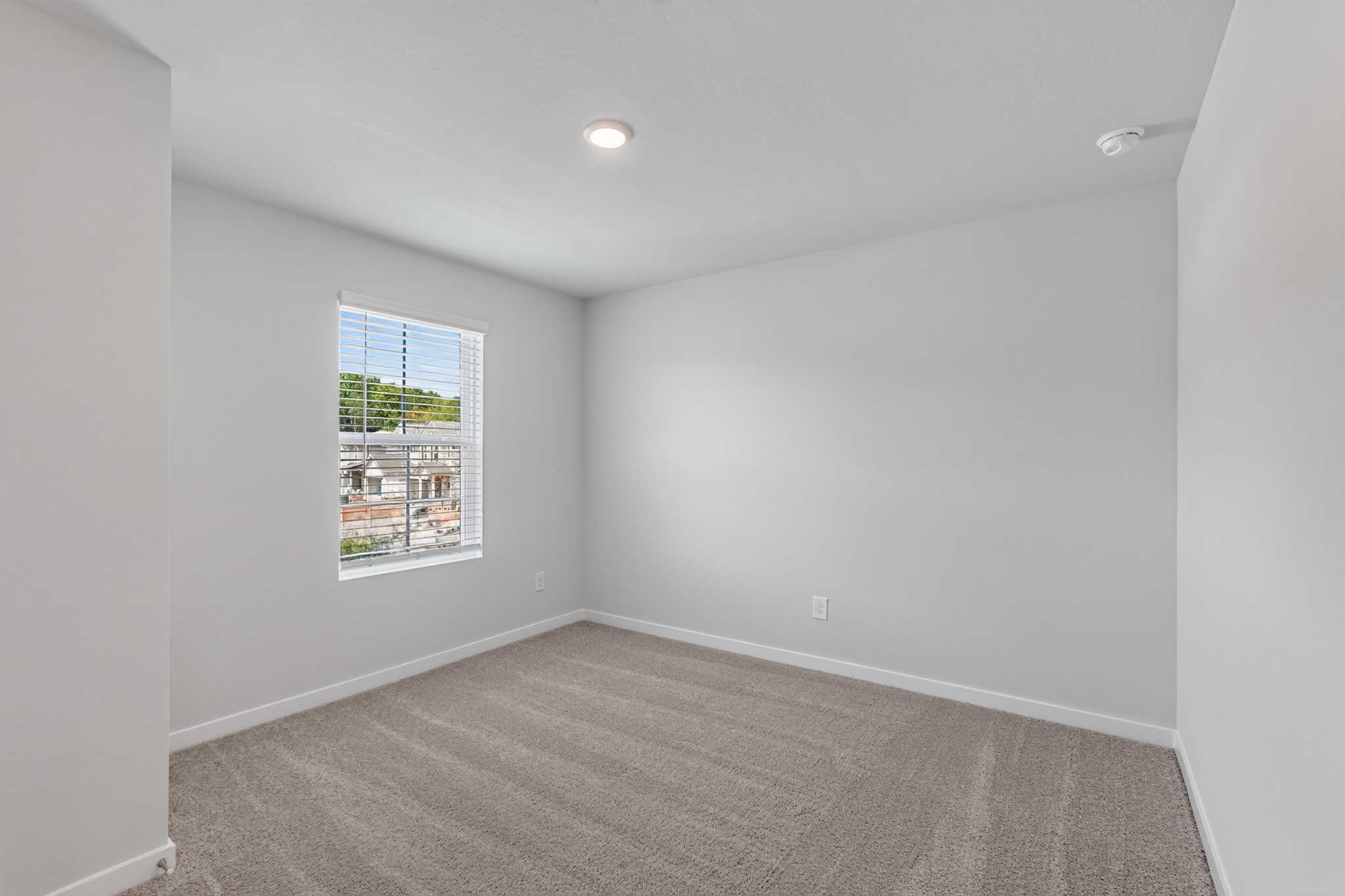 7762 Bergamot Circle Property Photo 33