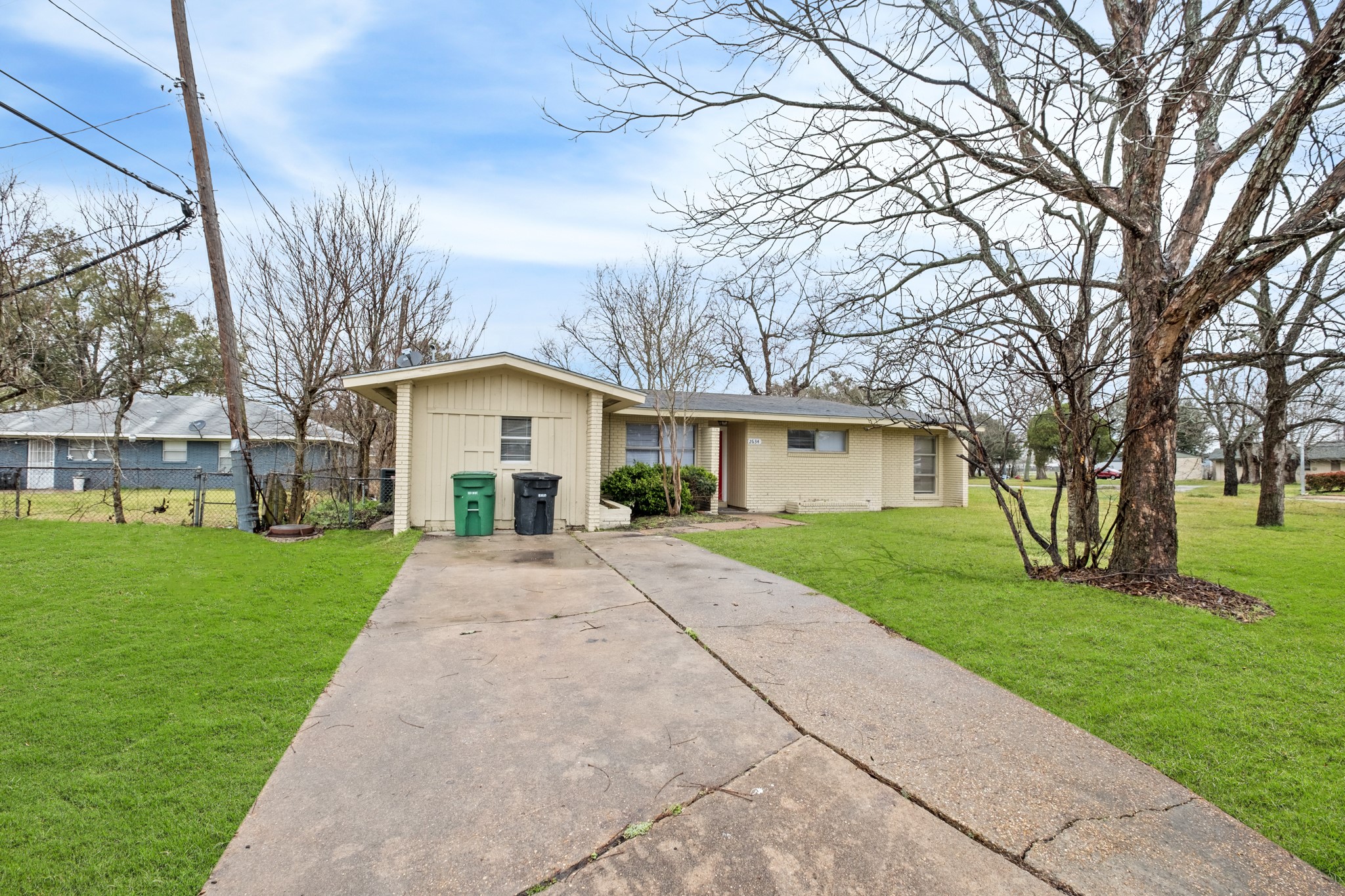 2634 Knotty Oaks Trail Property Photo 1
