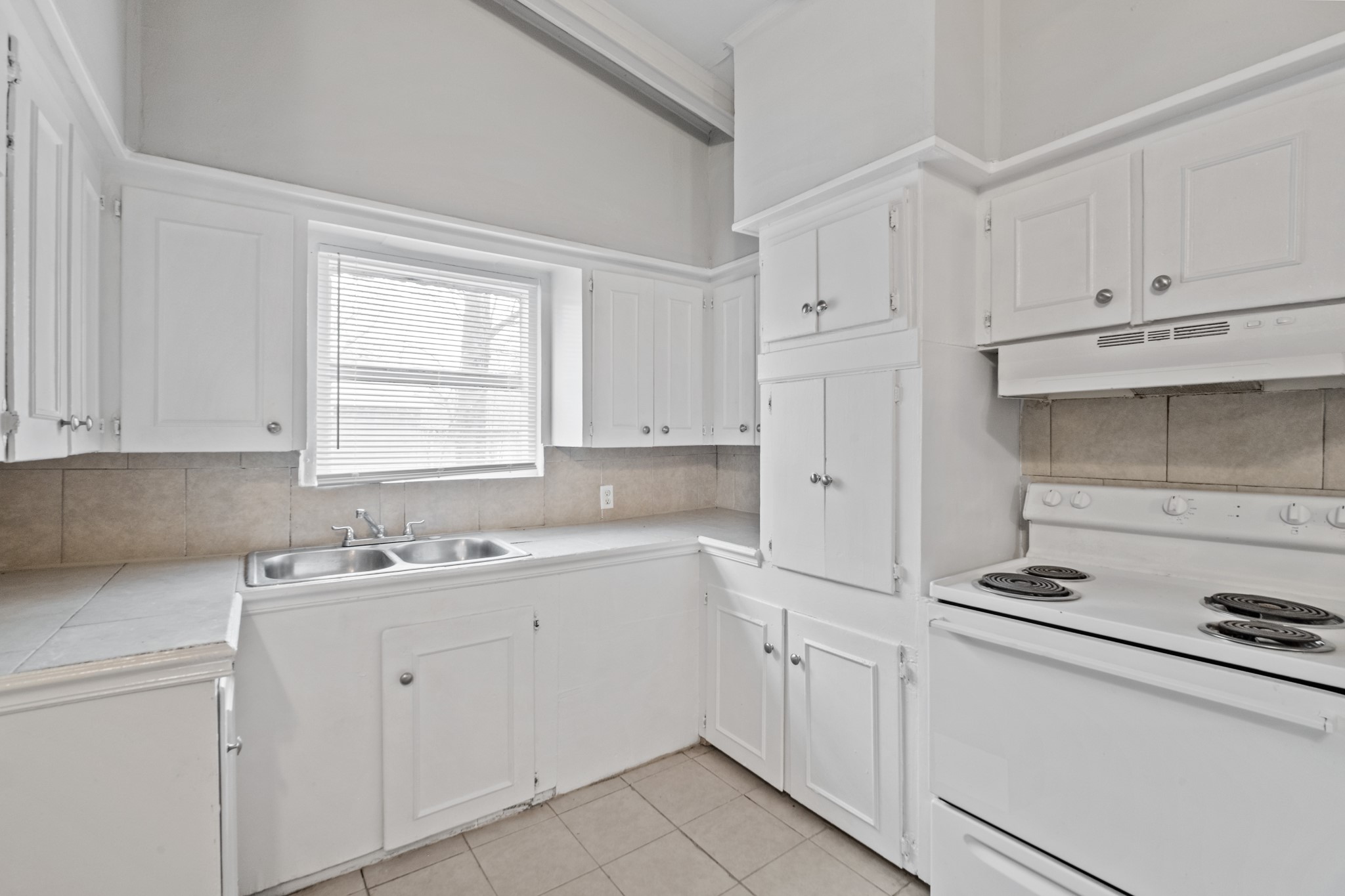 2634 Knotty Oaks Trail Property Photo 4