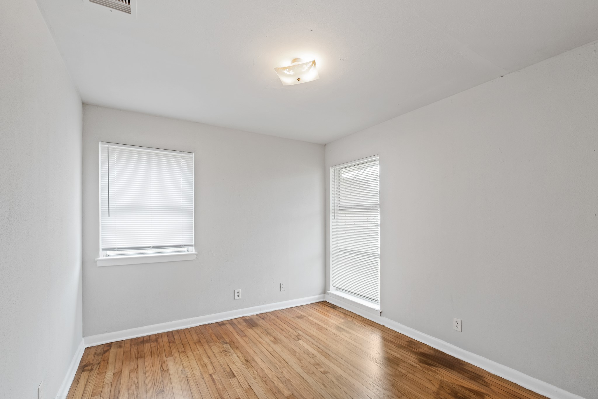 2634 Knotty Oaks Trail Property Photo 7