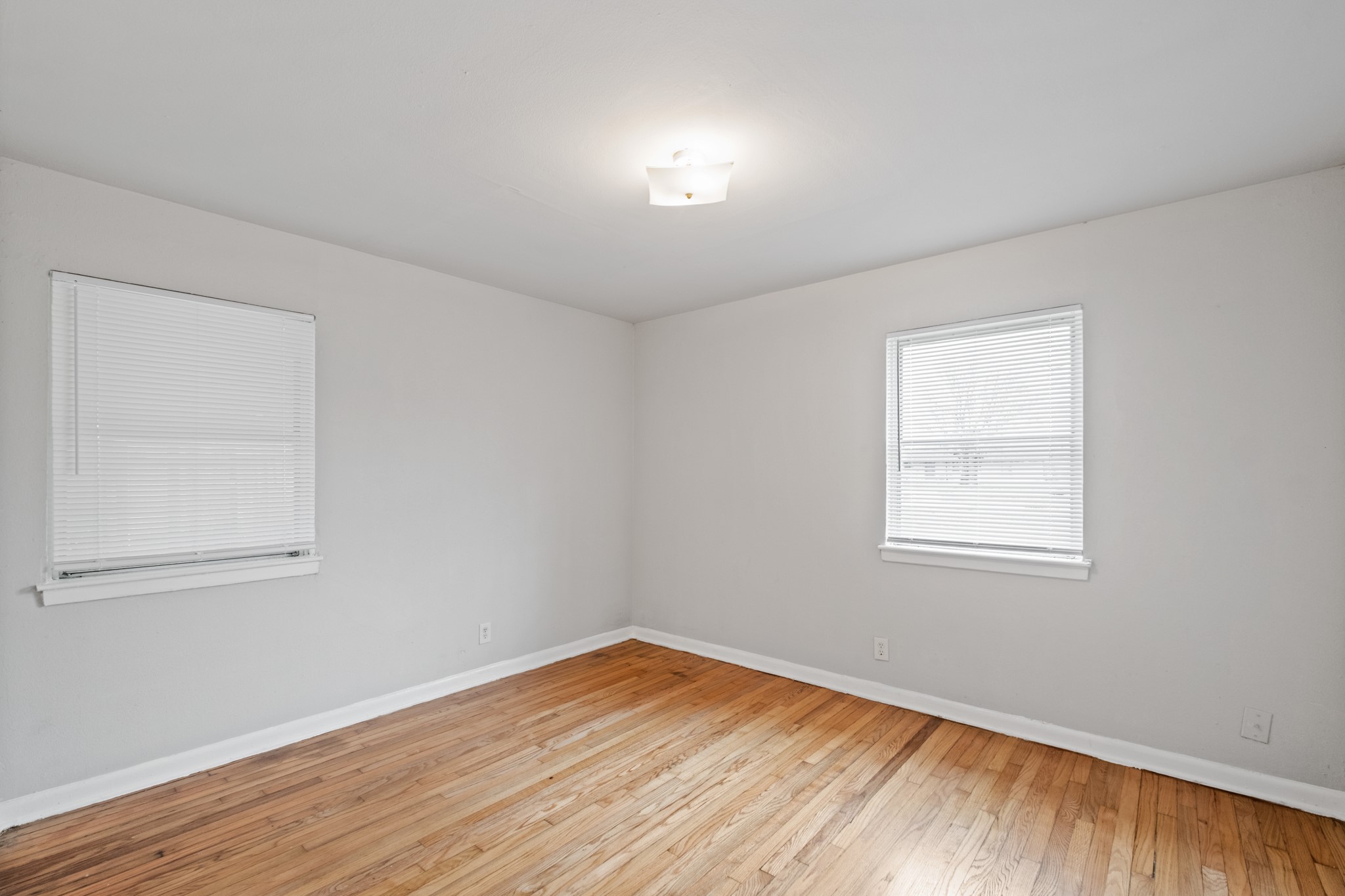 2634 Knotty Oaks Trail Property Photo 8