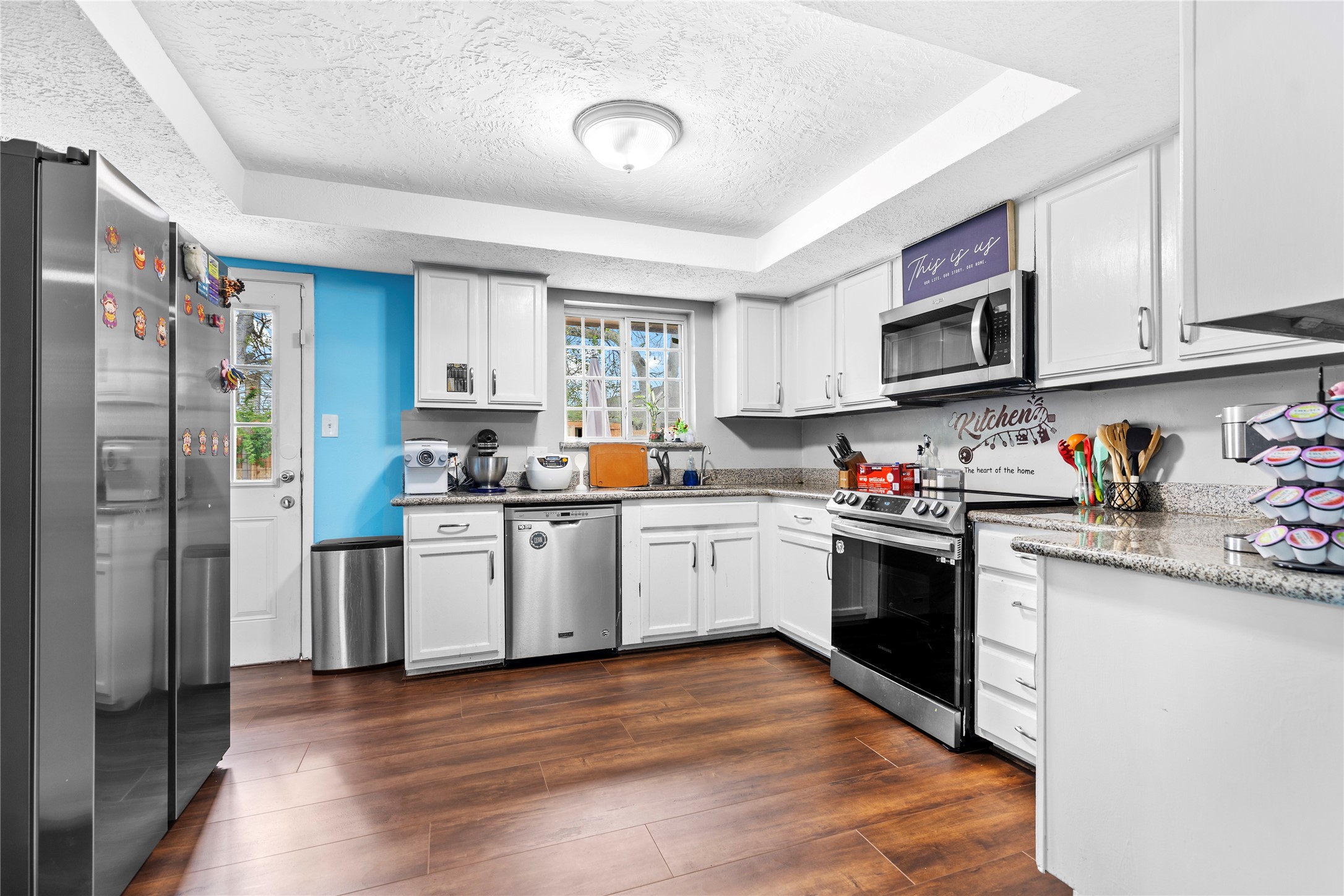 10530 Towne Square Road Property Photo 15