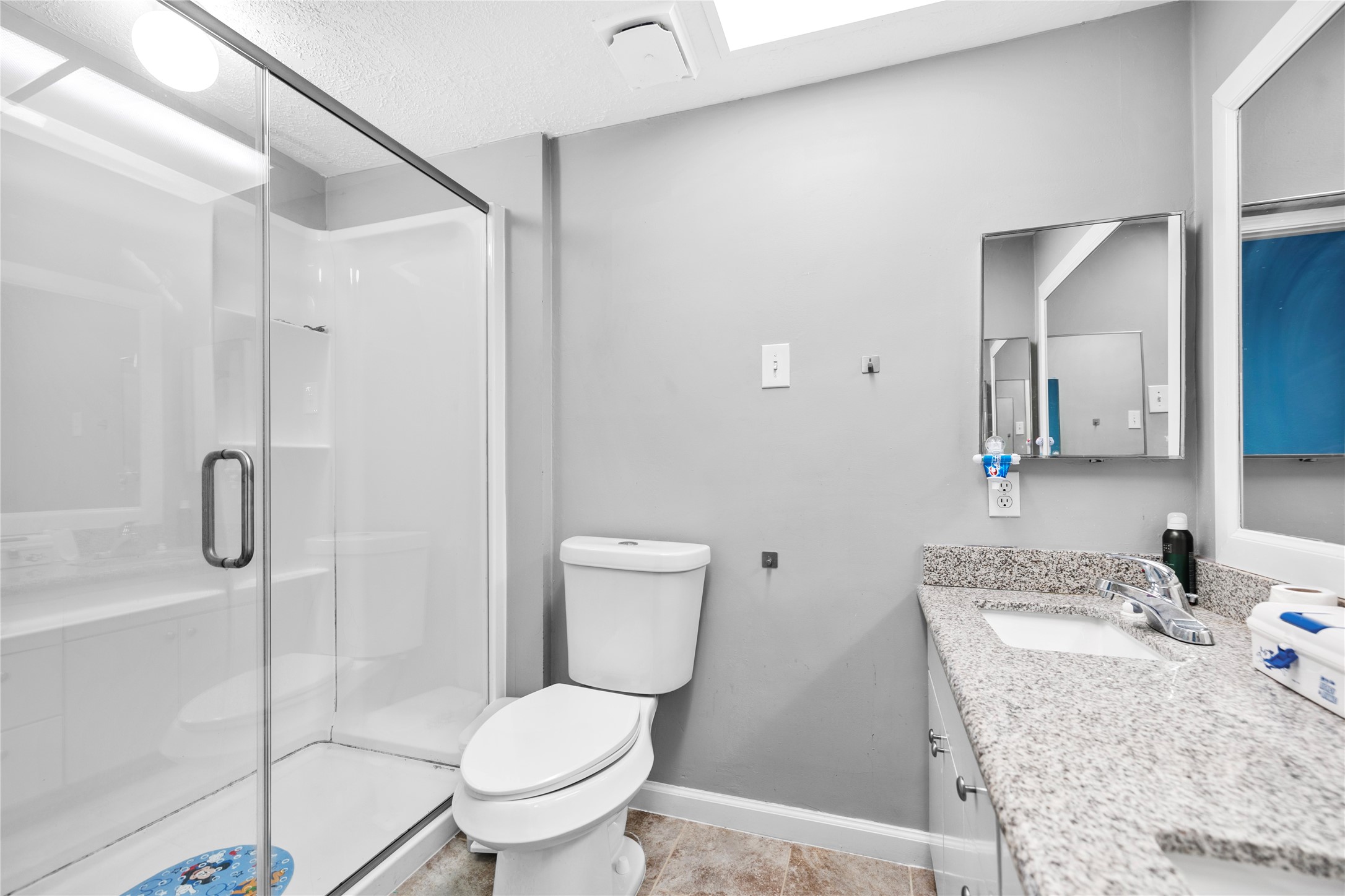 10530 Towne Square Road Property Photo 26