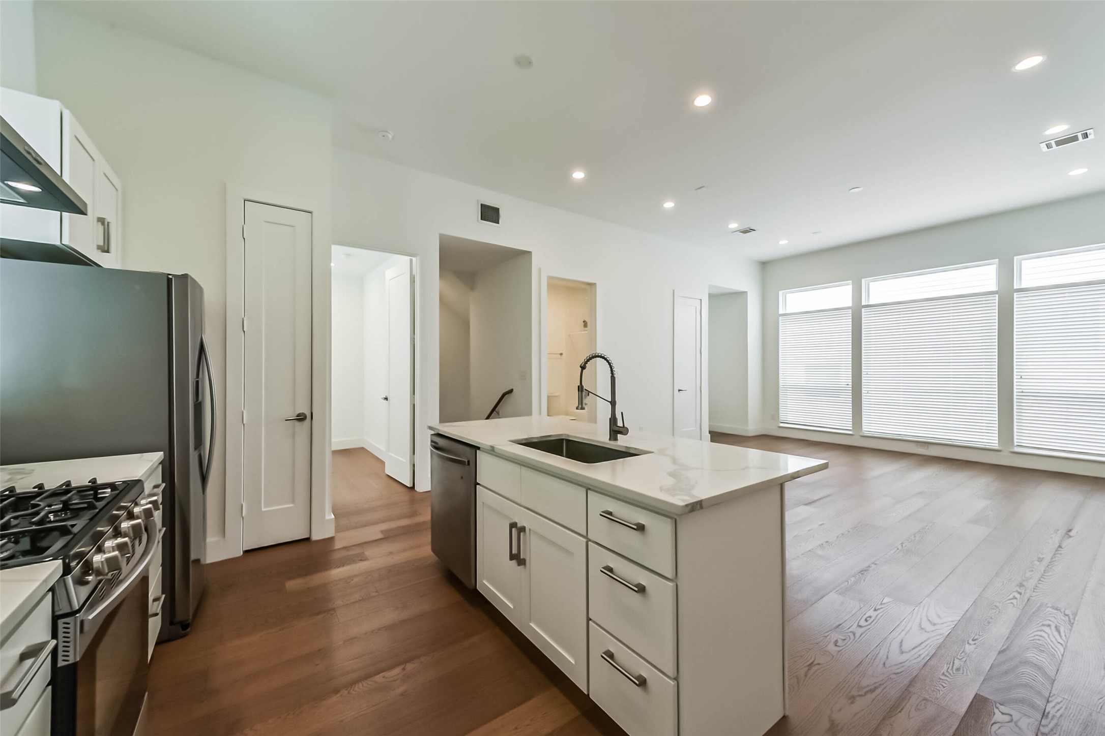 2408 Emancipation Avenue A Property Photo 3
