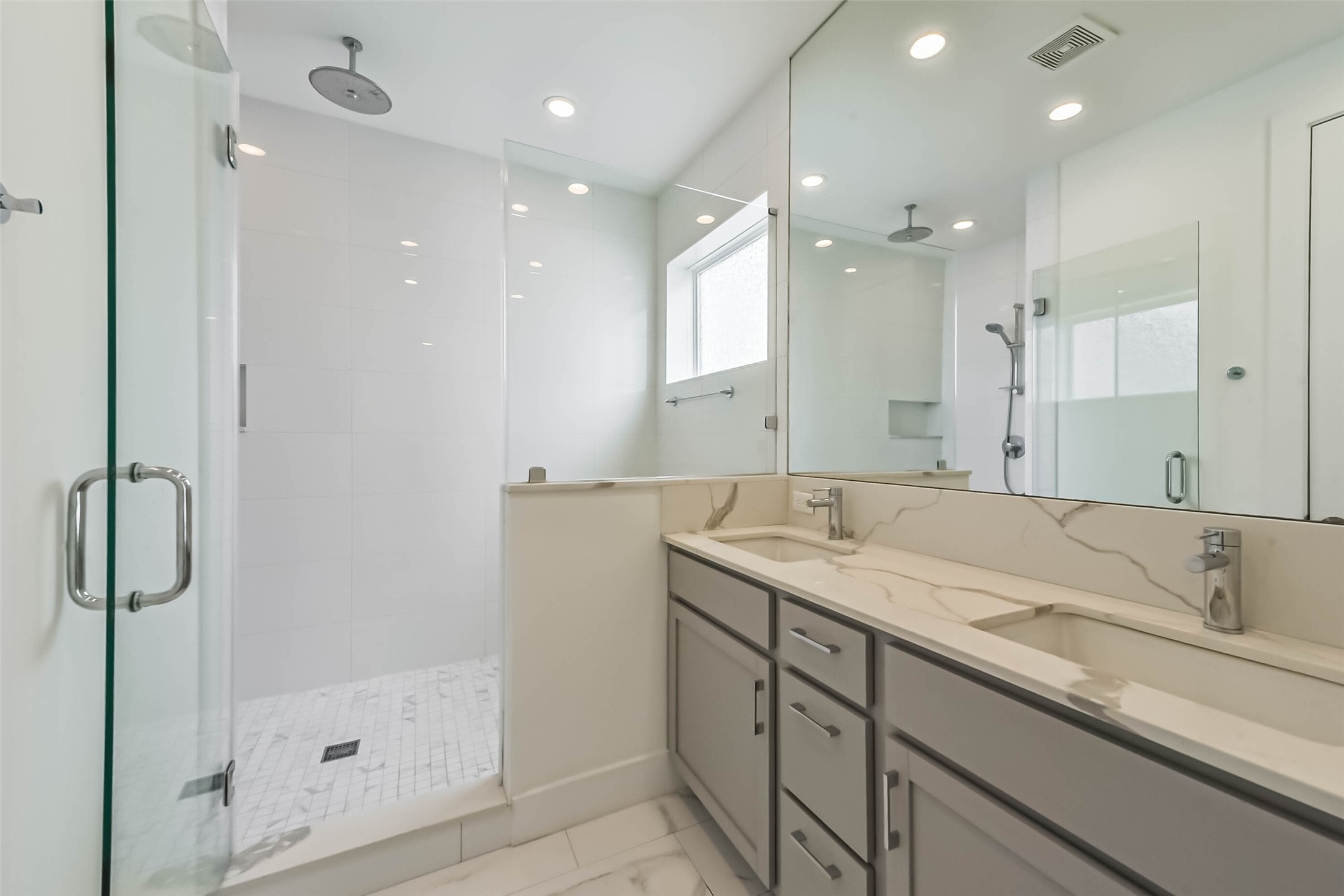2408 Emancipation Avenue A Property Photo 10