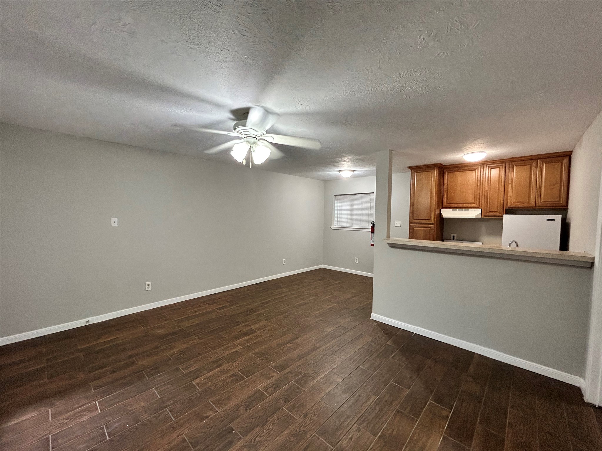 425 Emerson 6 Property Photo 3