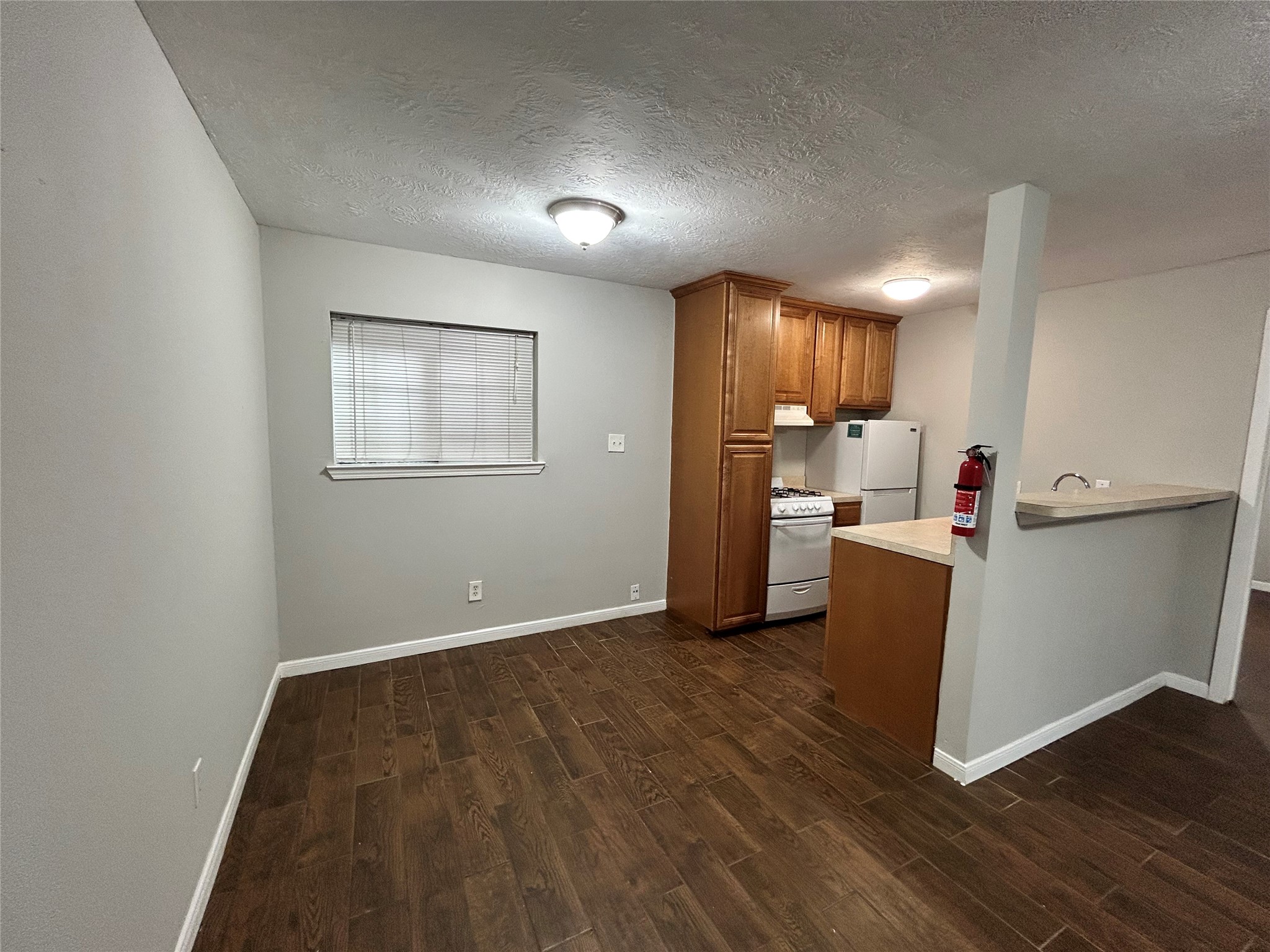 425 Emerson 6 Property Photo 6