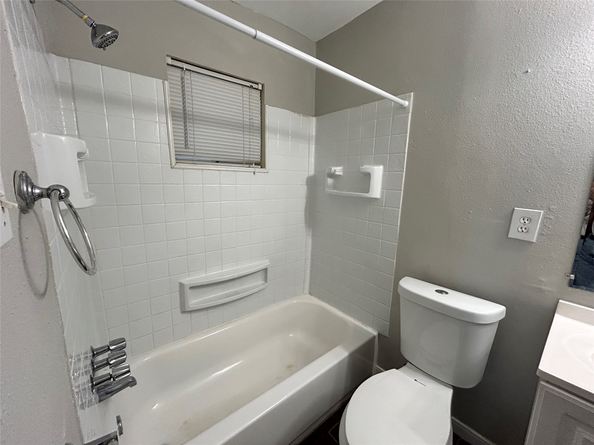 425 Emerson 6 Property Photo 10