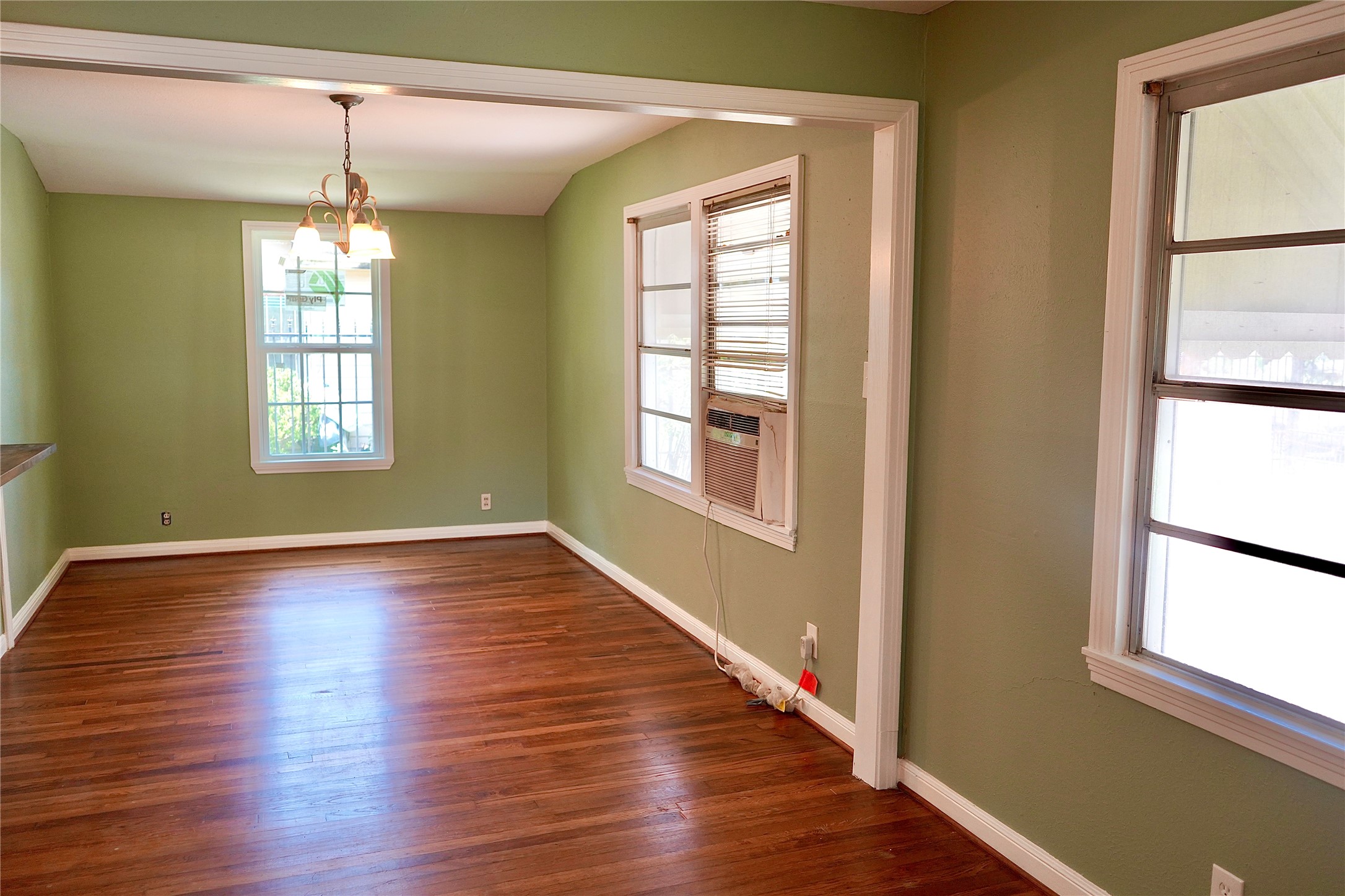 7328 Oak Hill Drive Property Photo 5
