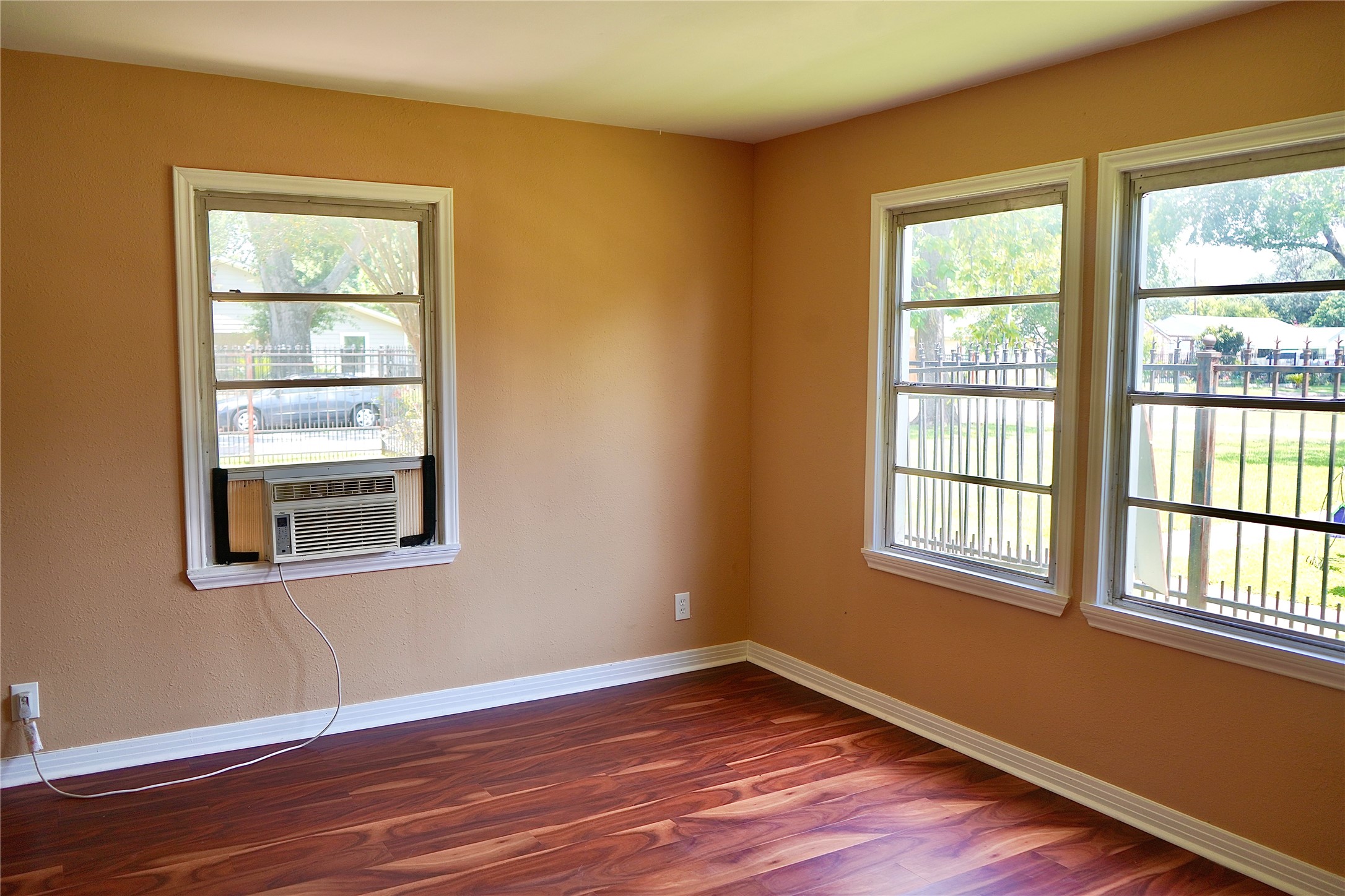 7328 Oak Hill Drive Property Photo 7