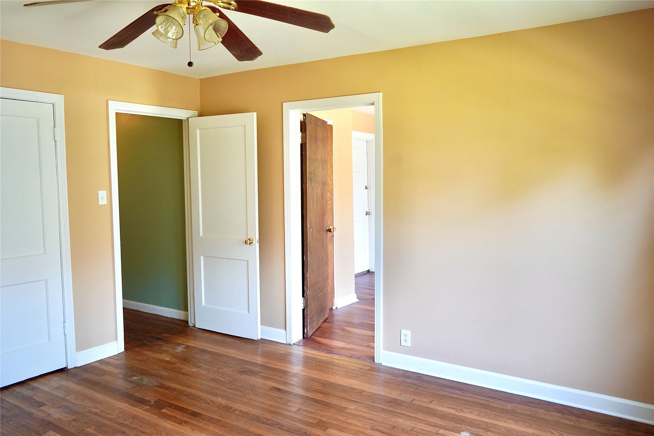 7328 Oak Hill Drive Property Photo 9