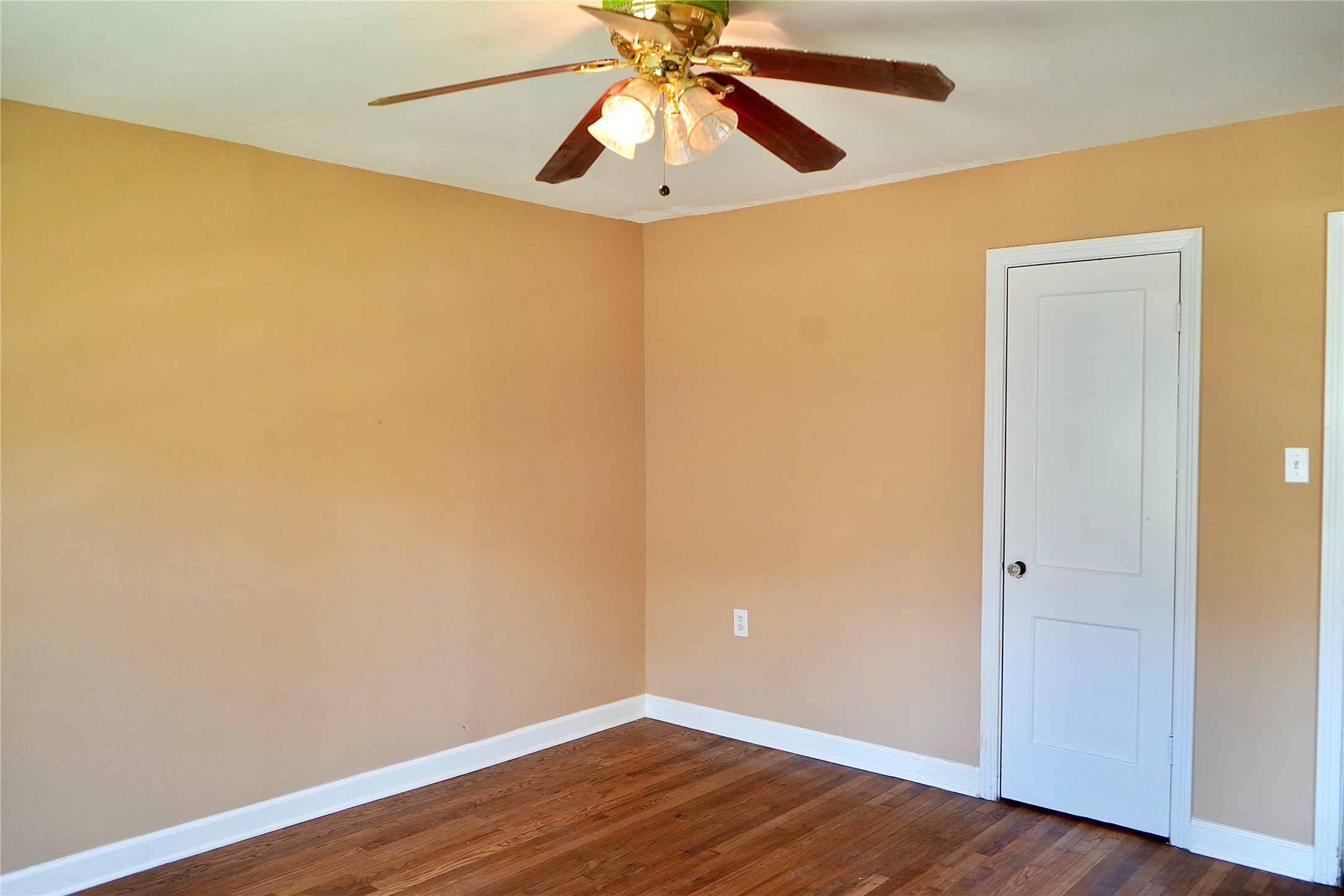 7328 Oak Hill Drive Property Photo 12