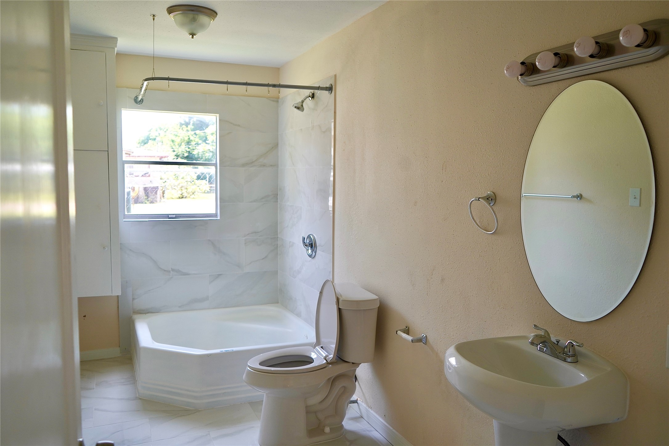 7328 Oak Hill Drive Property Photo 14