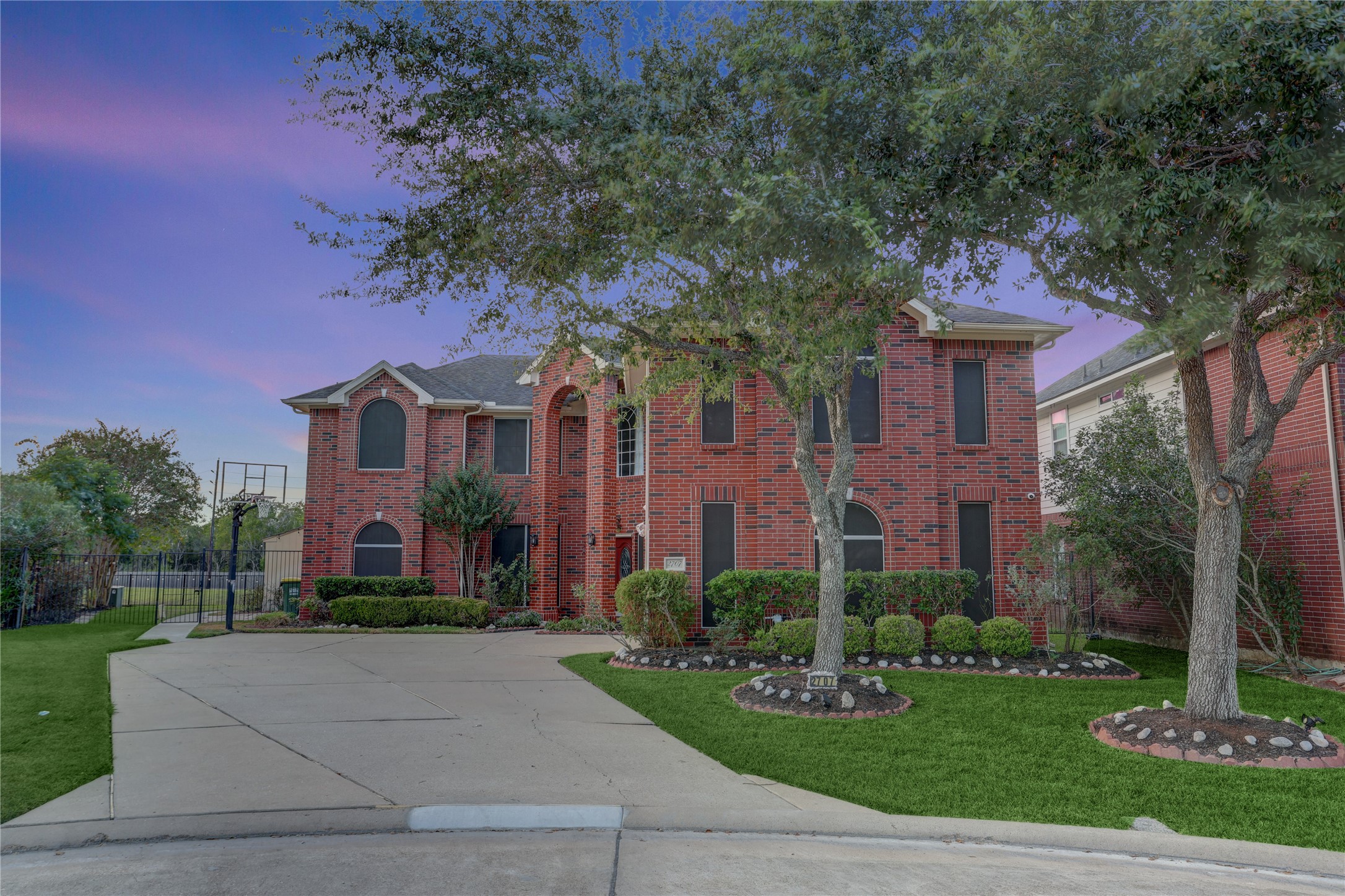2707 Sterling Fields Drive Property Photo 1