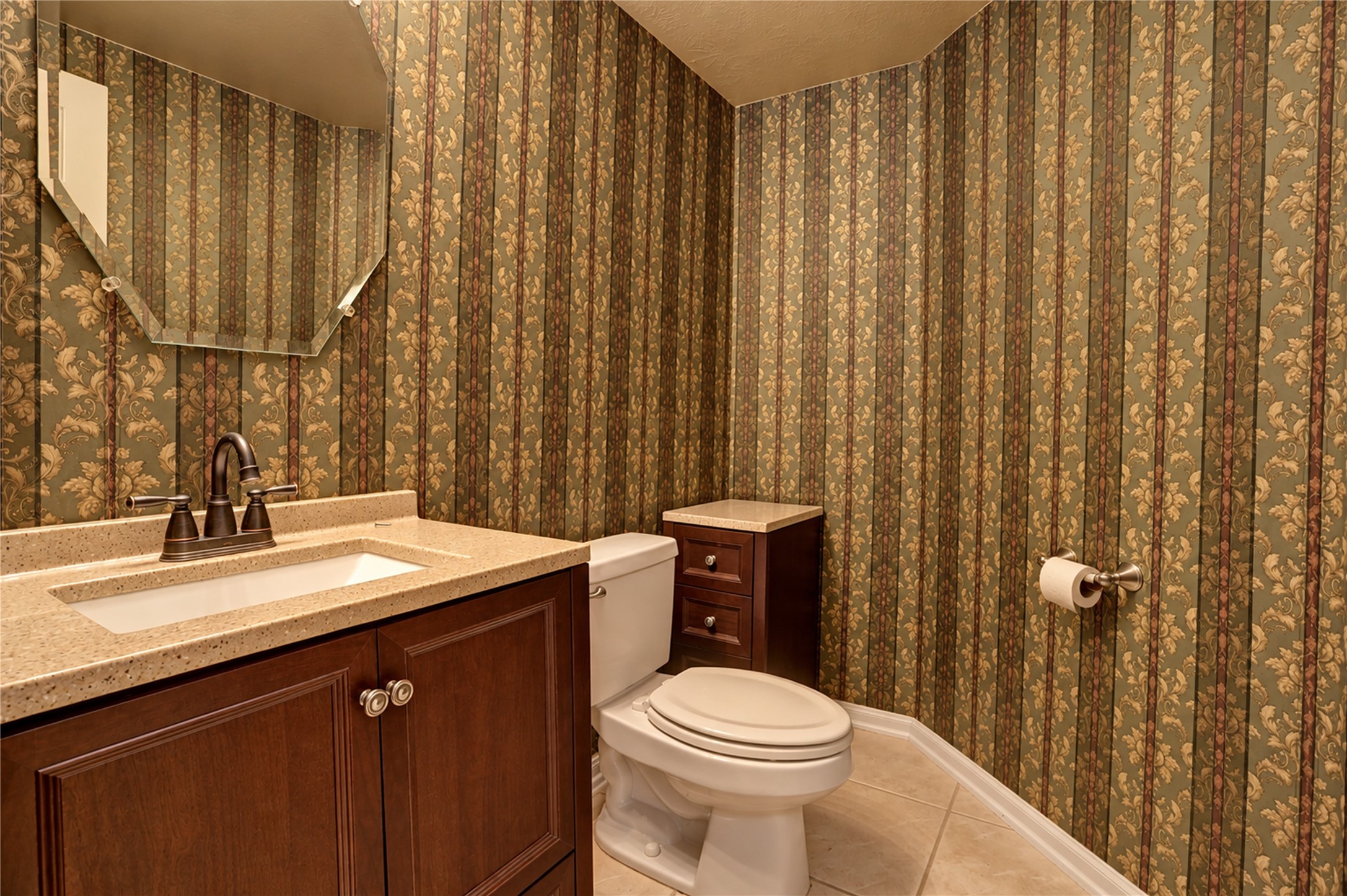 2707 Sterling Fields Drive Property Photo 14