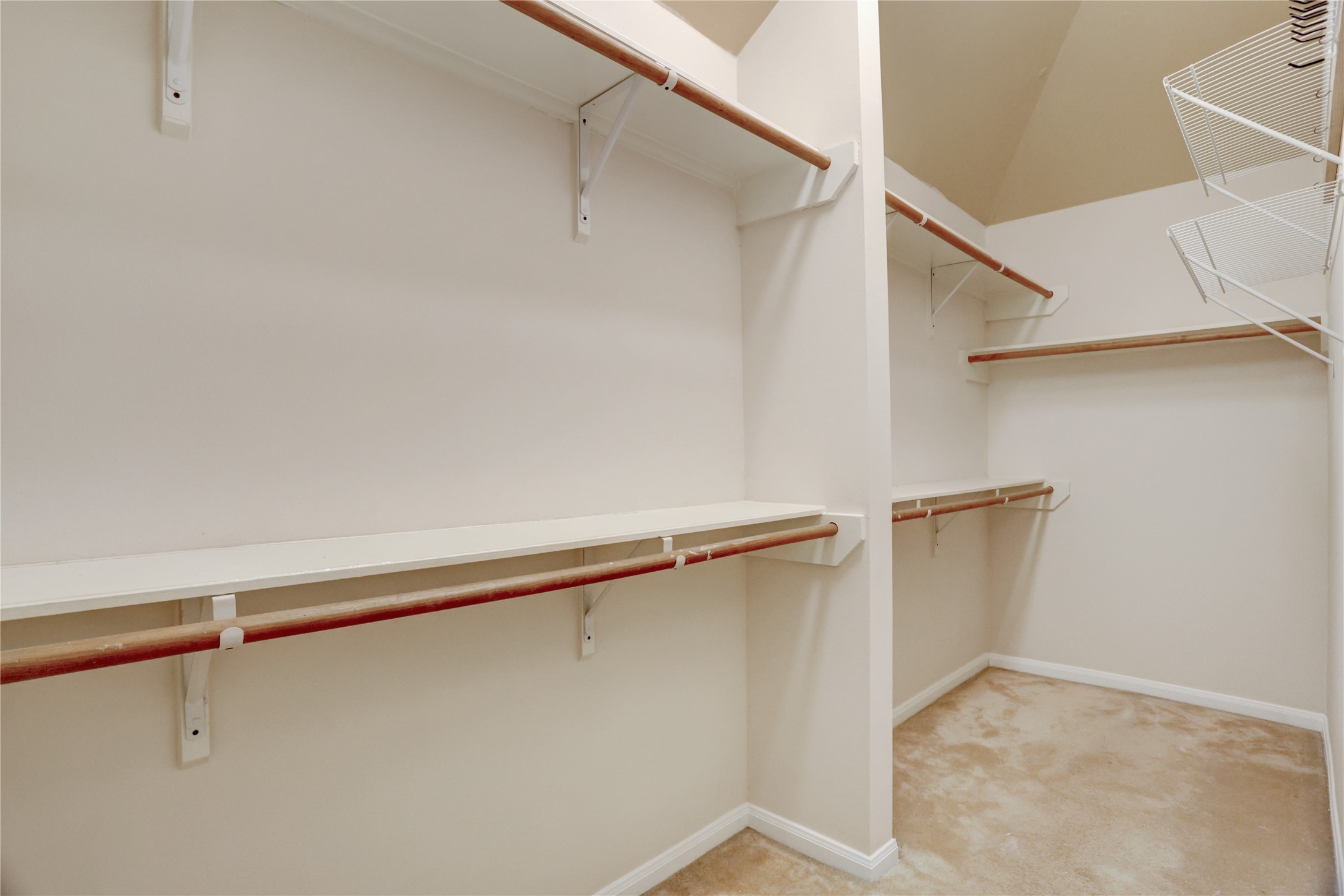 2707 Sterling Fields Drive Property Photo 20