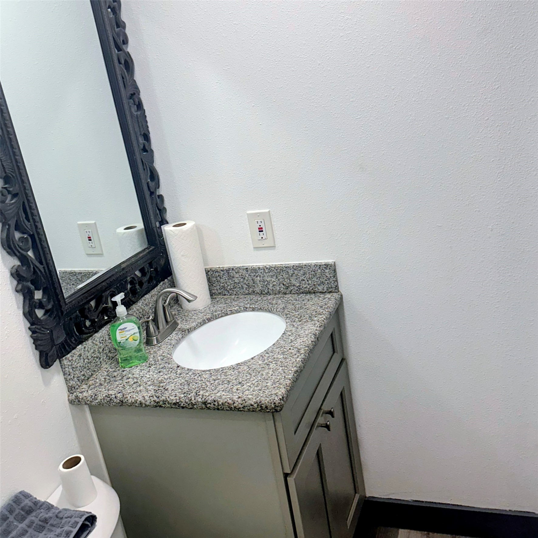 17717 Wild Oak Drive Property Photo 11