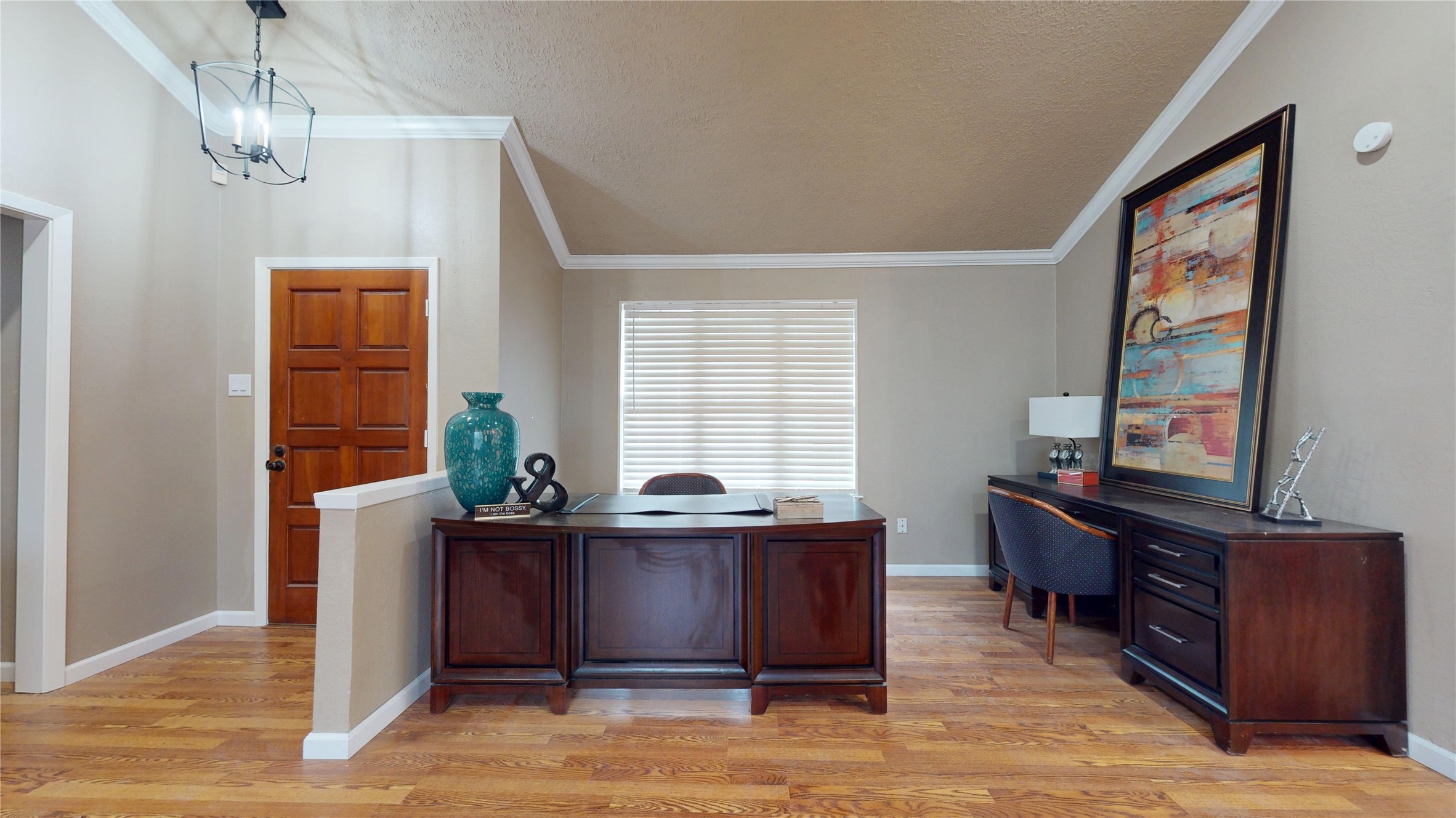 1022 Manorglen Drive Property Photo 9