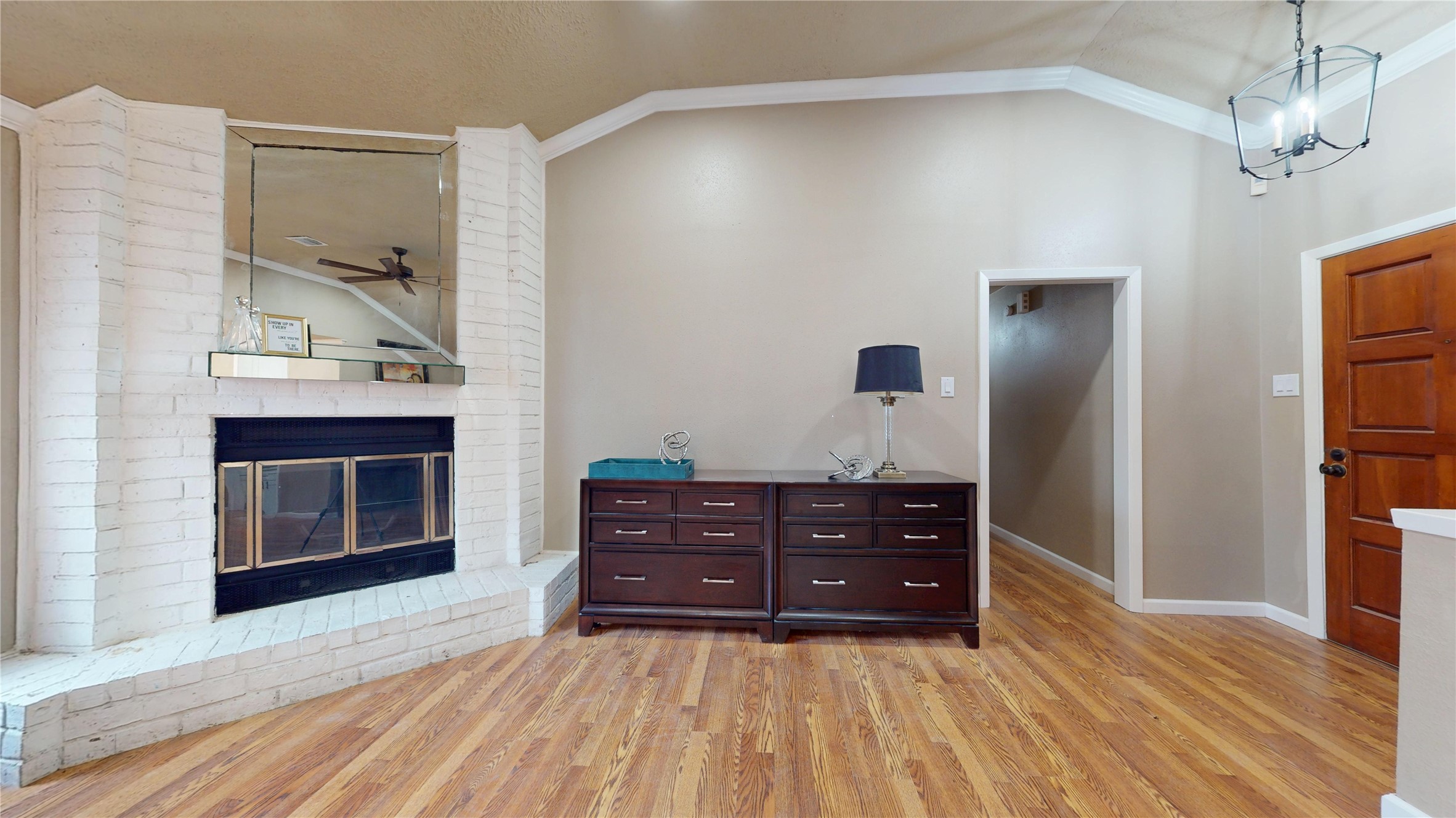 1022 Manorglen Drive Property Photo 10