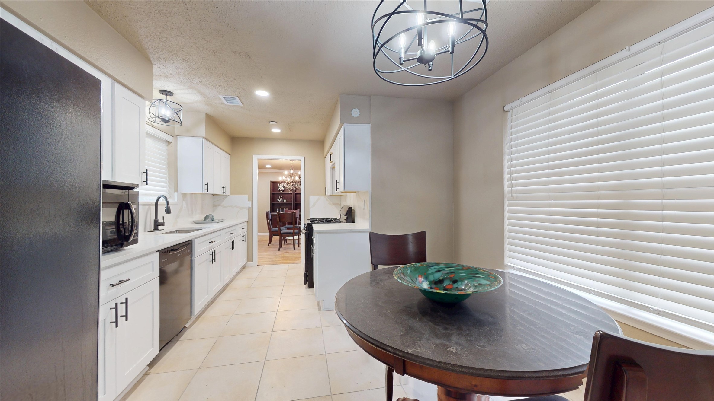1022 Manorglen Drive Property Photo 21