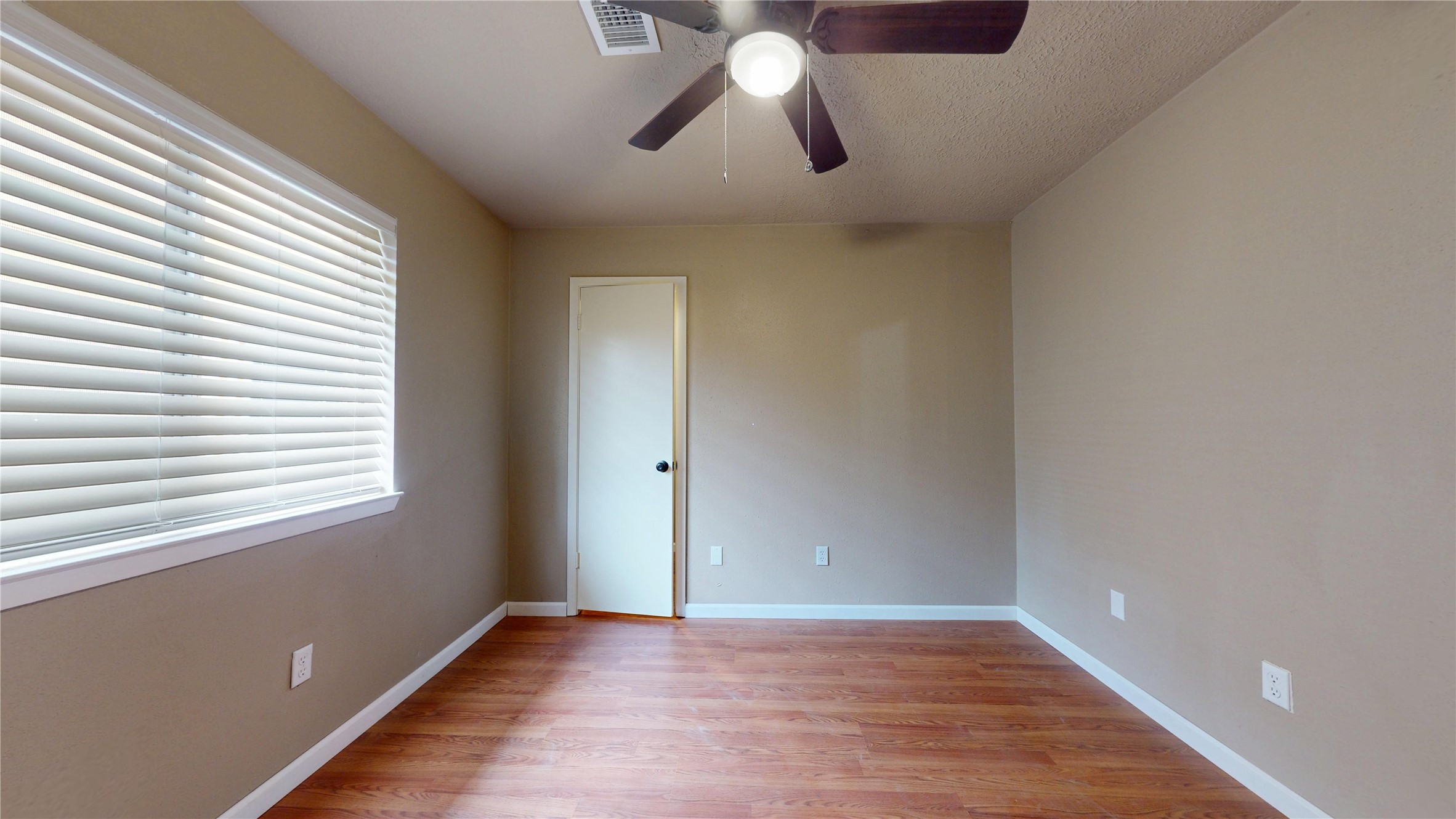 1022 Manorglen Drive Property Photo 33