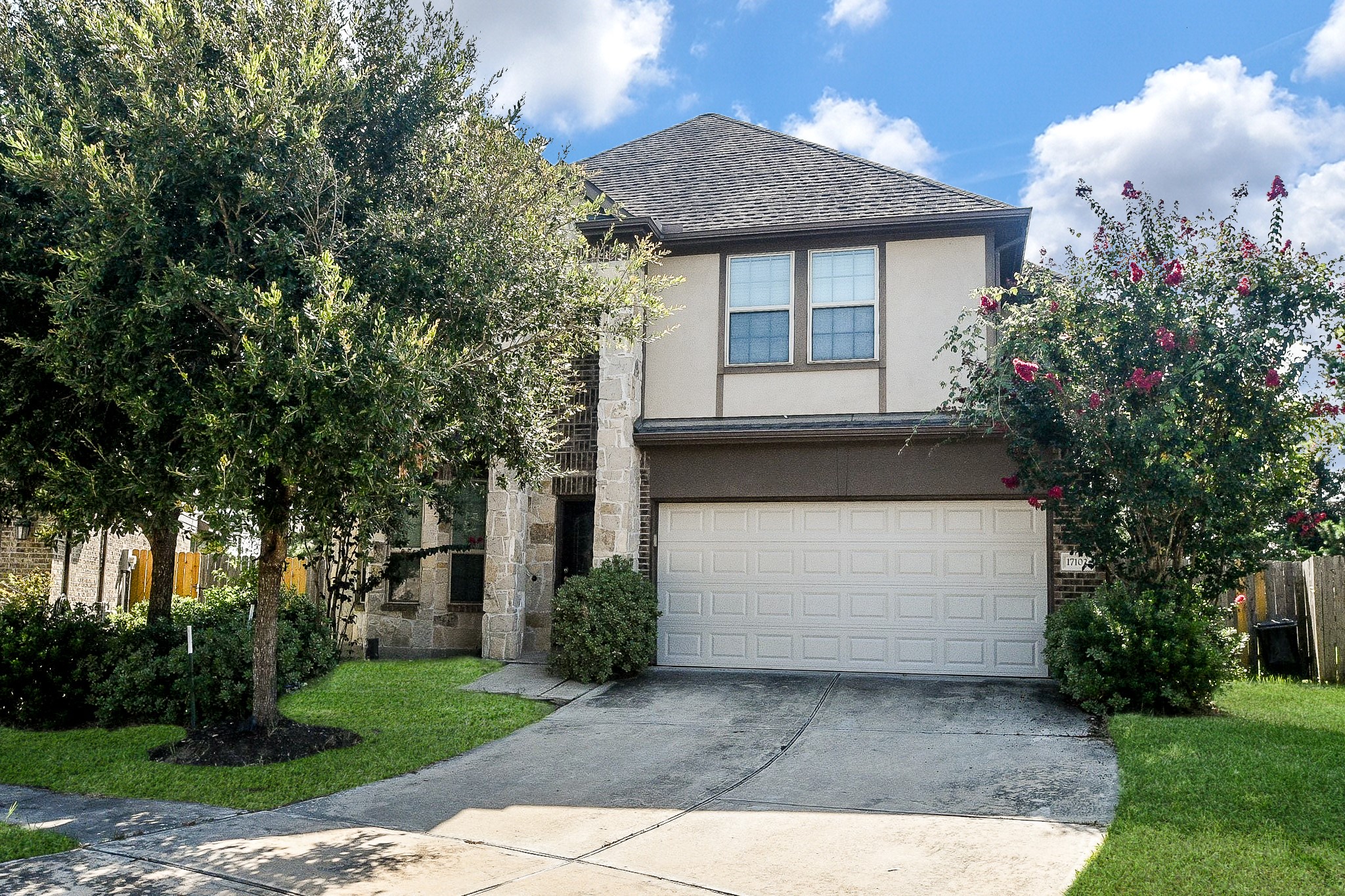 17102 Fable Springs Lane Property Photo 1