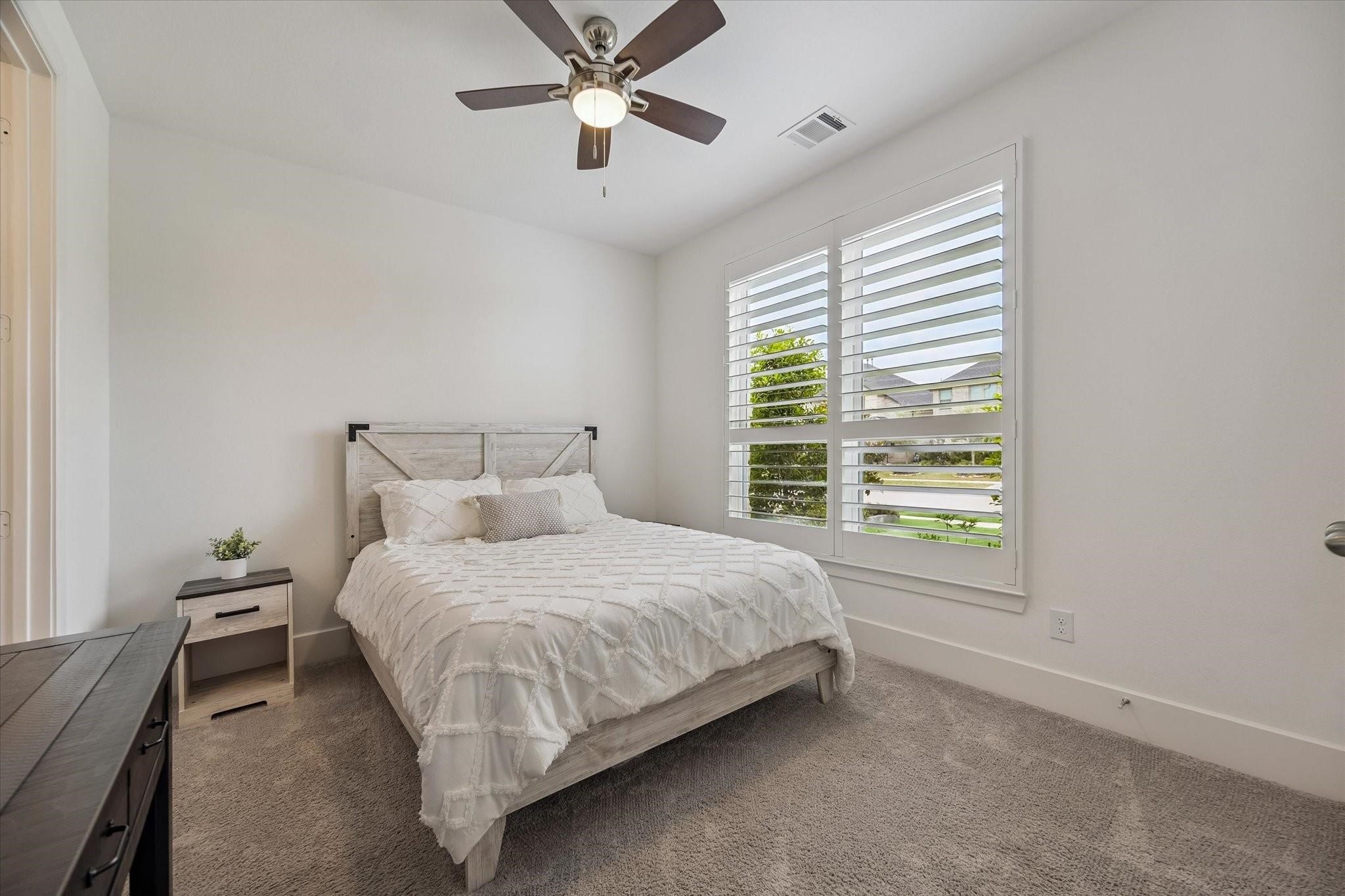 5134 Albany Shores Lane Property Photo 5