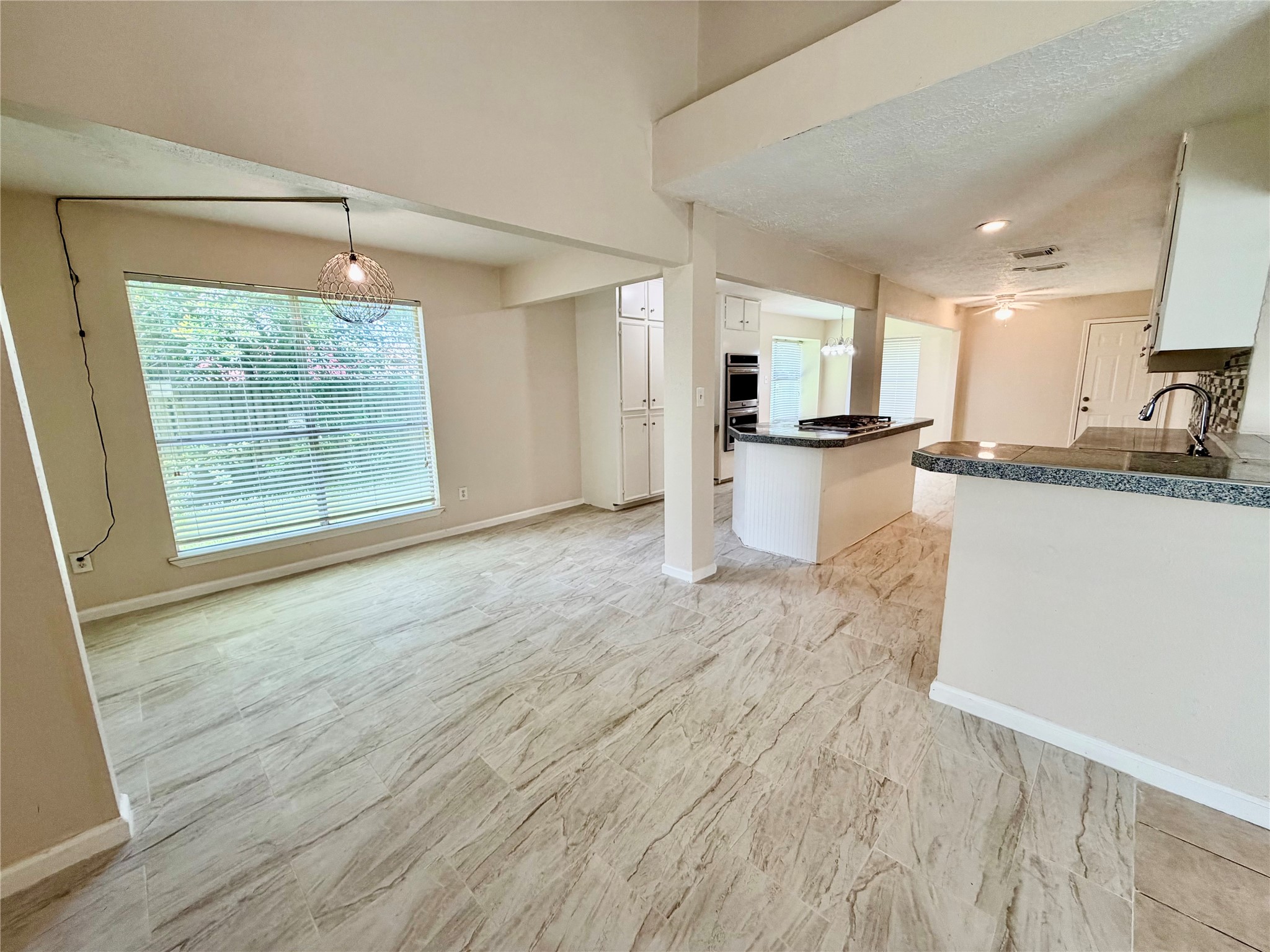 16310 Calistoga Court Property Photo 4