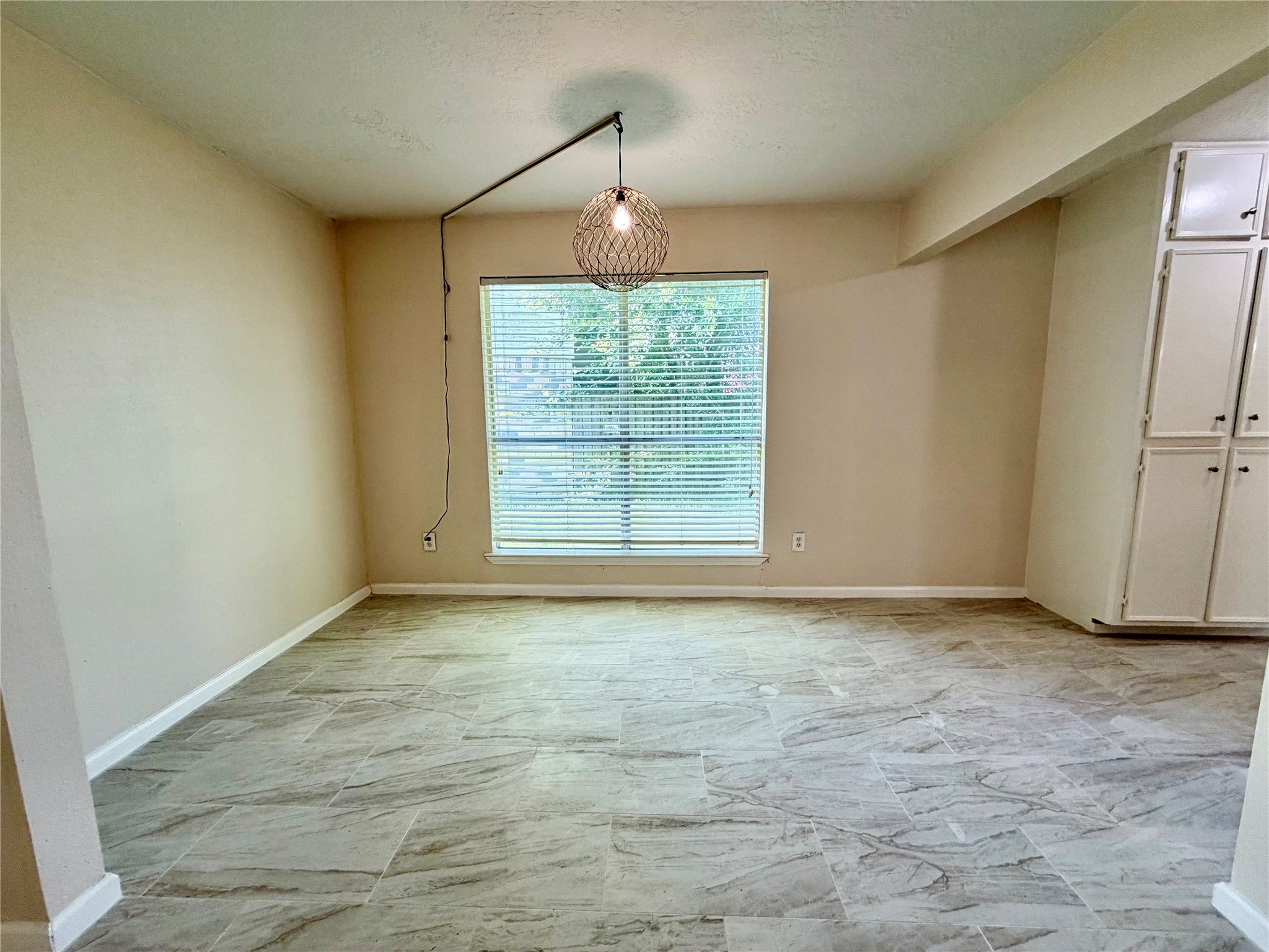 16310 Calistoga Court Property Photo 5