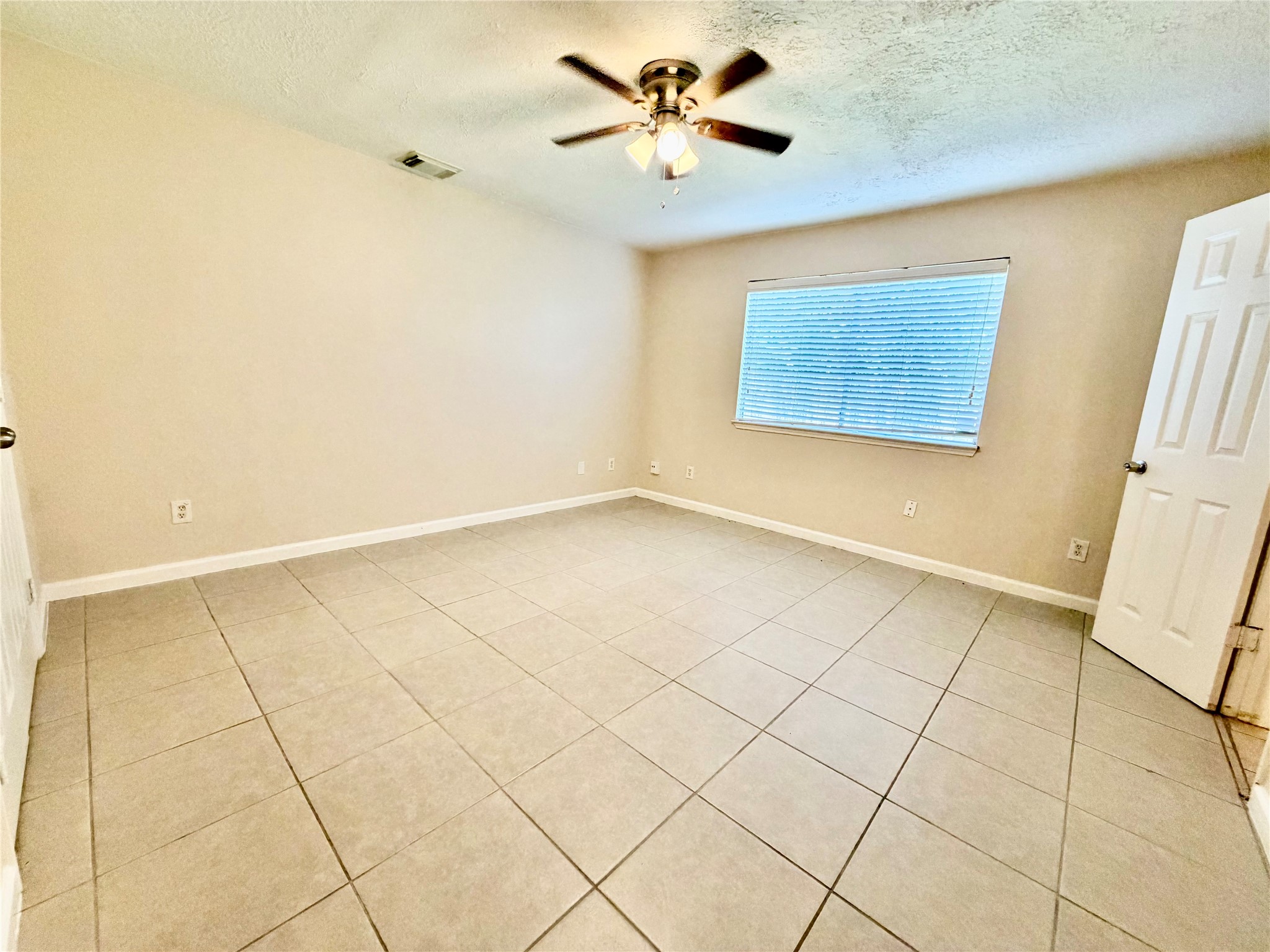 16310 Calistoga Court Property Photo 14
