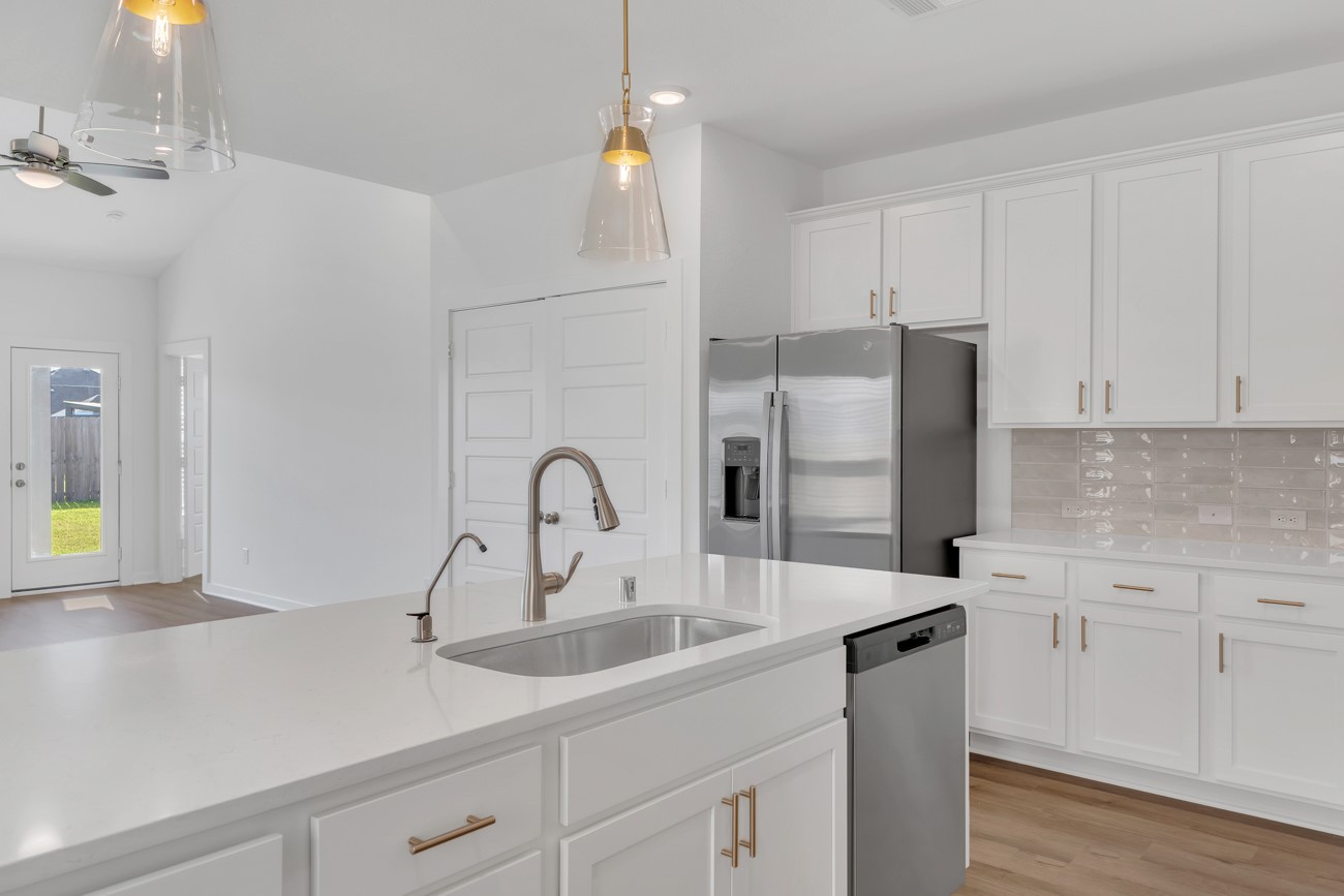 8026 Kay Harbor Drive Property Photo 7