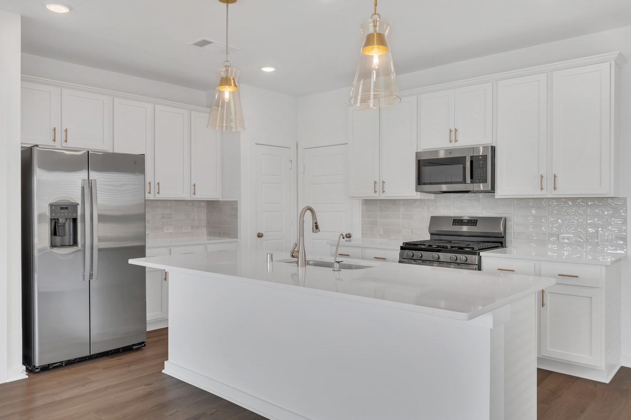 8026 Kay Harbor Drive Property Photo 9