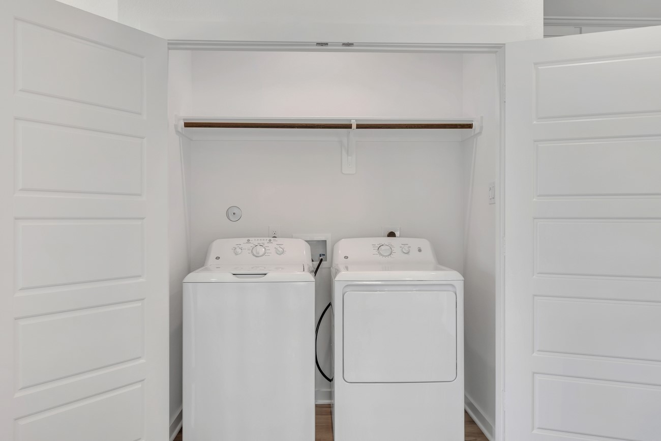8026 Kay Harbor Drive Property Photo 10